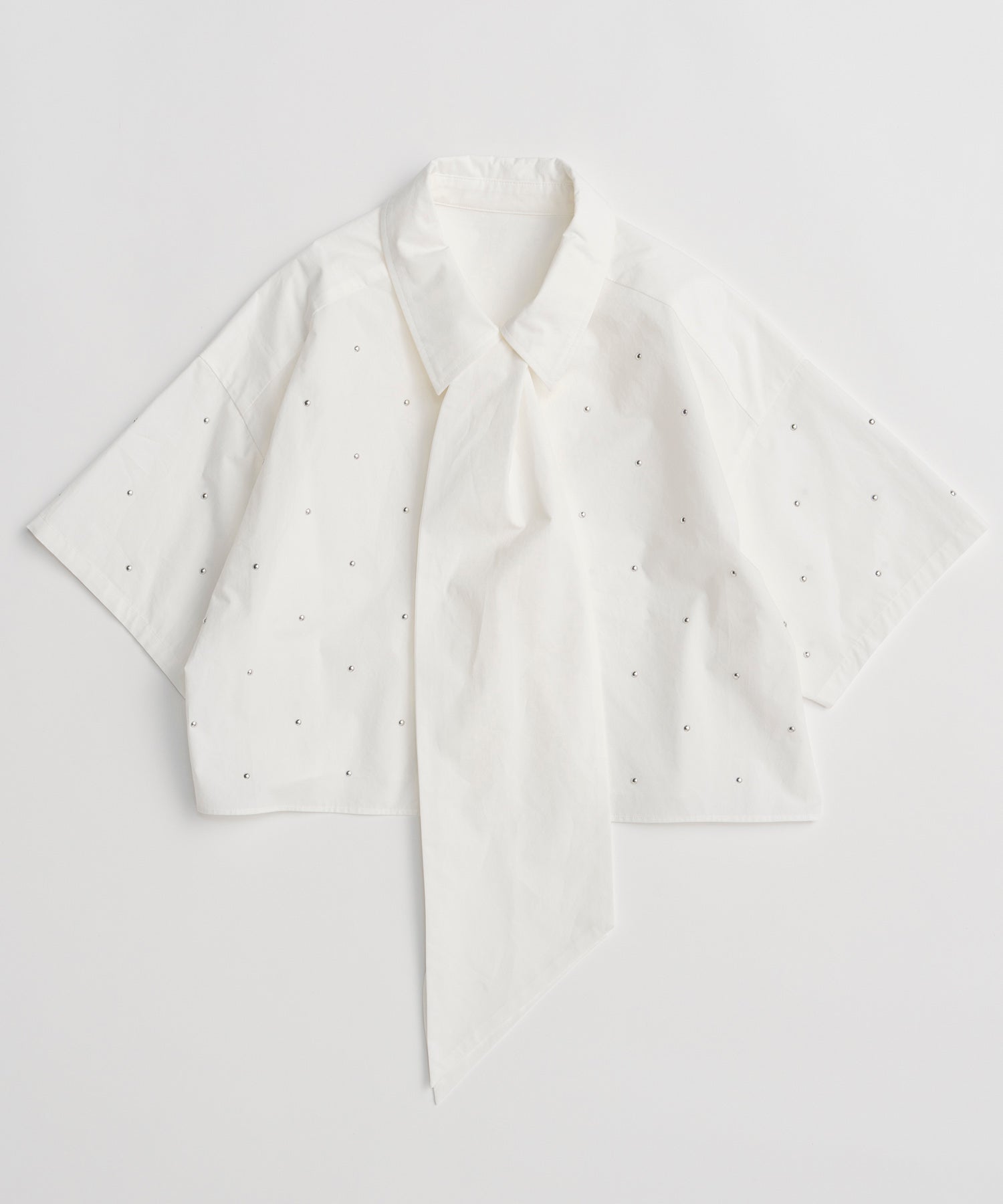 [2026Summer PRE-ORDER]Studded Half-Sleeve Bow Tie Shirt