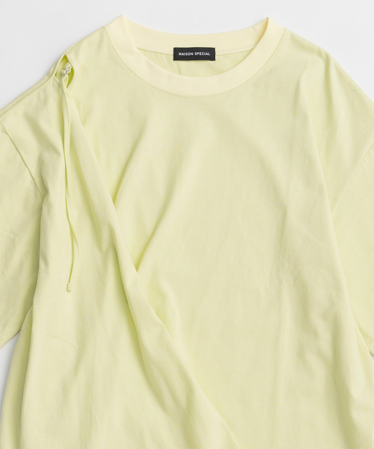 不对称垂坠 T 恤