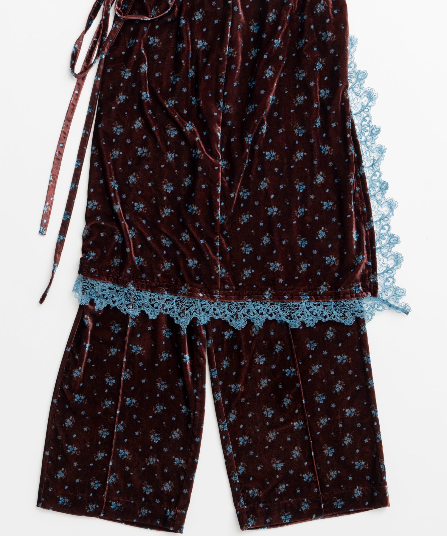 【26WINTER PRE-ORDER】Lace-Trim Velour Wrap Skirt Pants