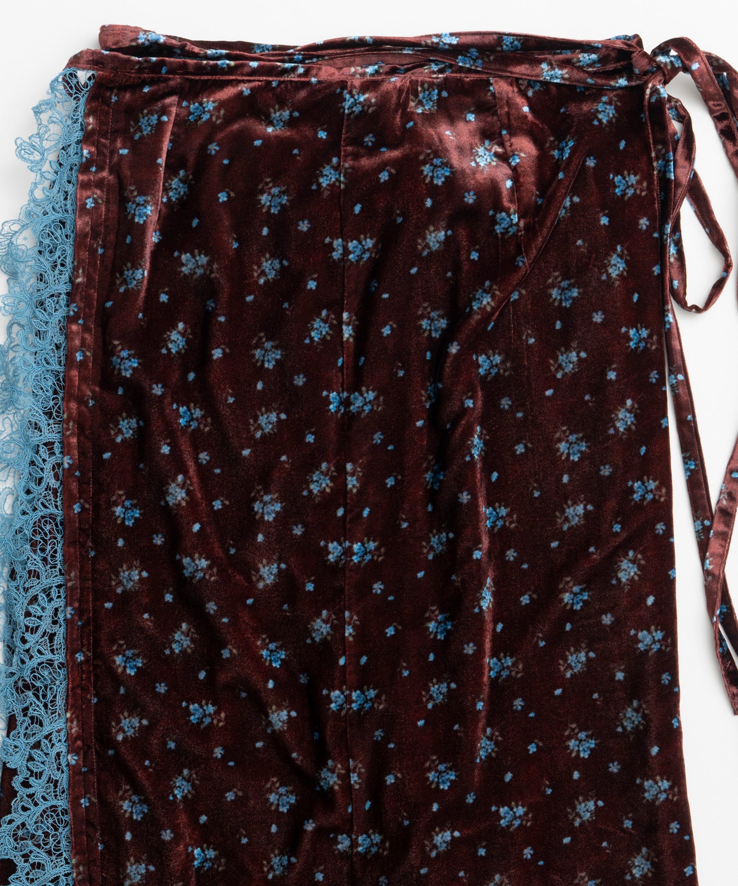 【26WINTER PRE-ORDER】Lace-Trim Velour Wrap Skirt Pants