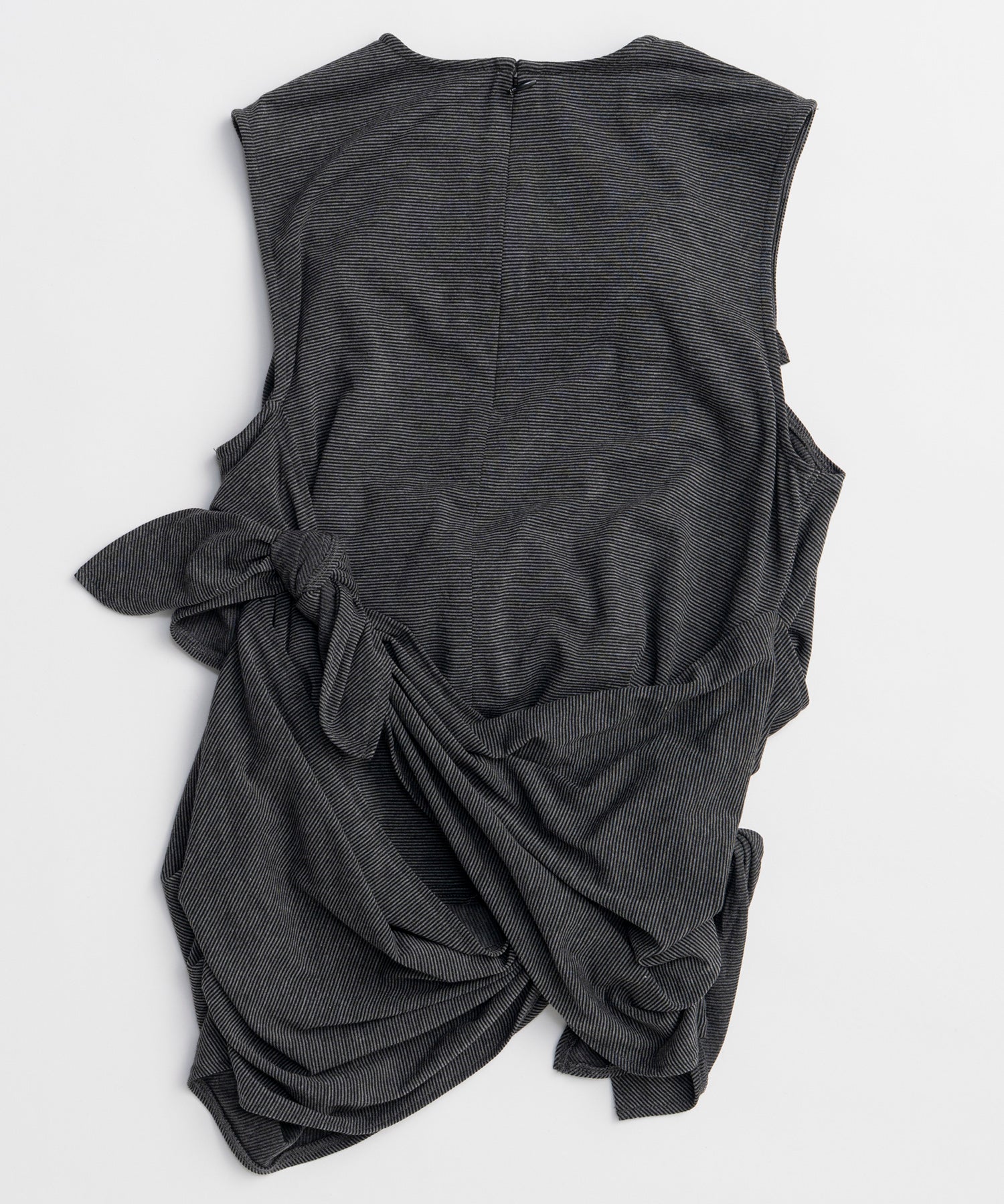 Knot Sleeveless Border T-Shirt