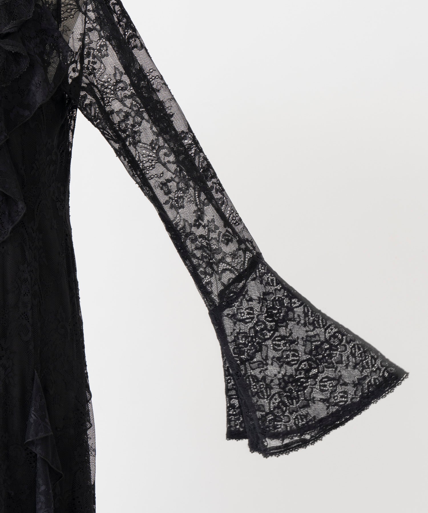 【26WINTER COLLECTION】Multi-Ruffle Lace Dress