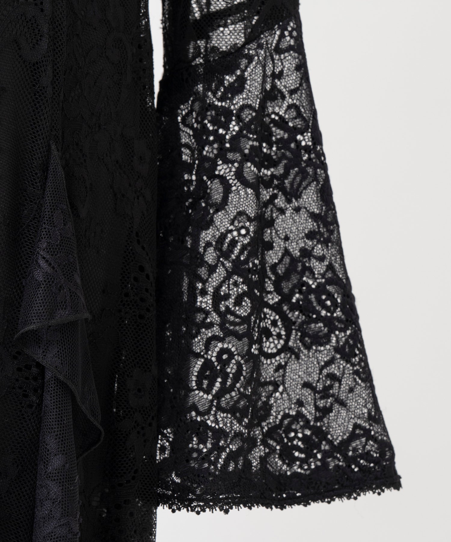 【26WINTER COLLECTION】Multi-Ruffle Lace Dress