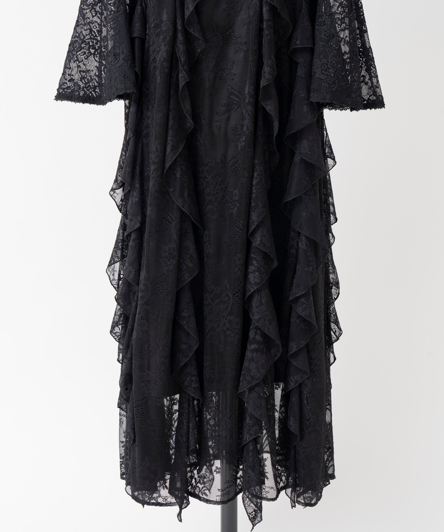 【26WINTER COLLECTION】Multi-Ruffle Lace Dress