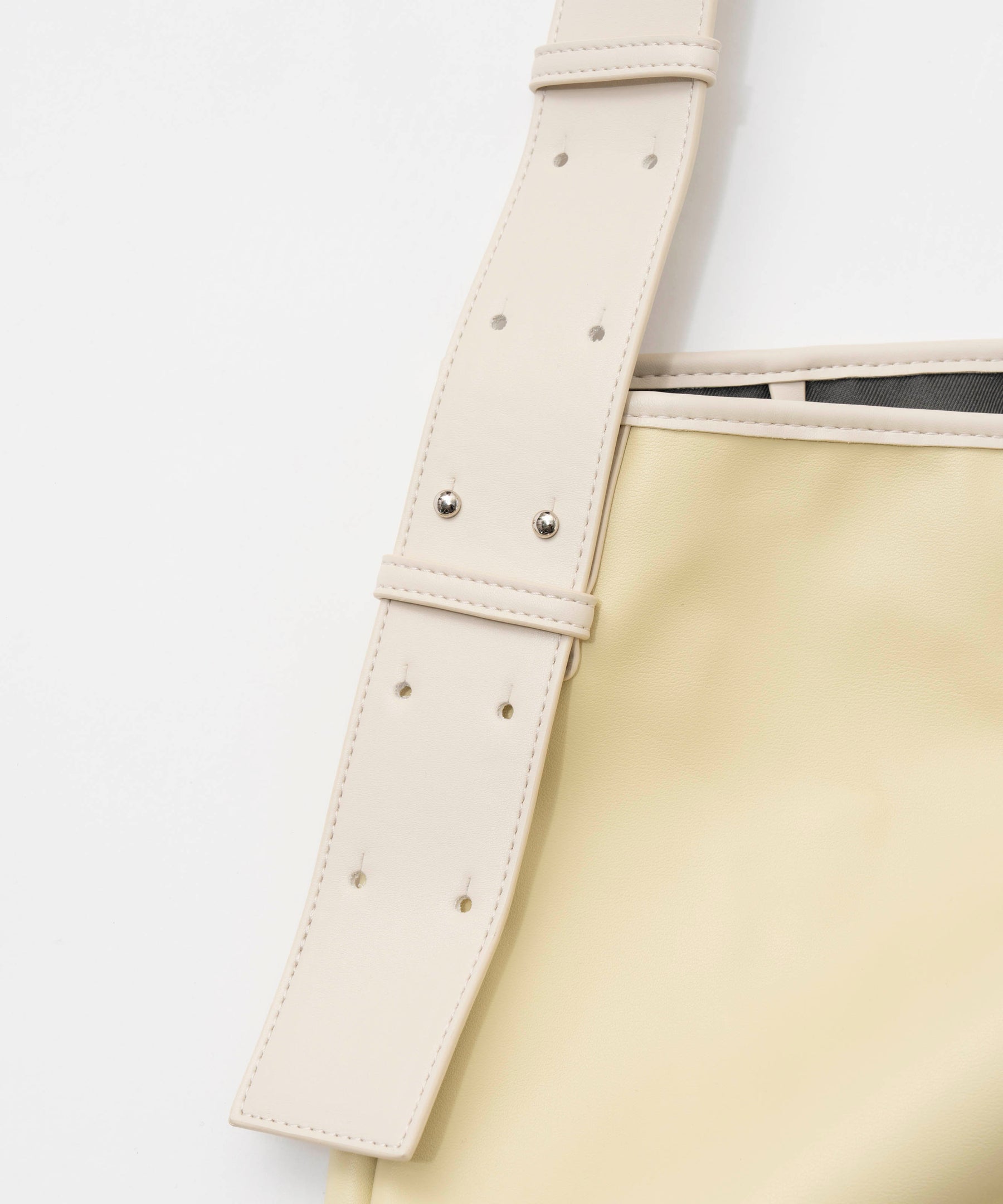 【26SPRING PRE-ORDER】Square Tote Bag