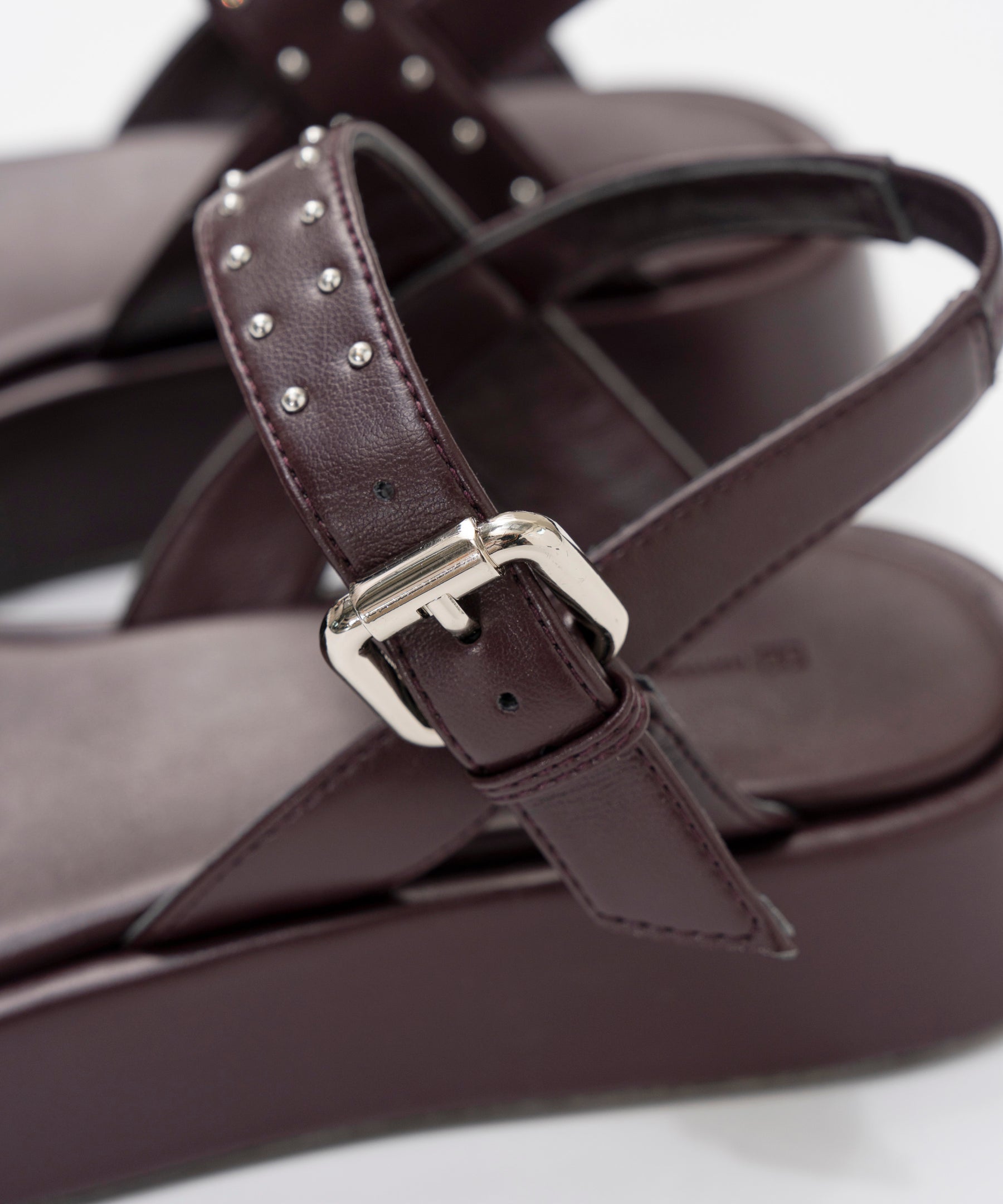 【26SPRING PRE-ORDER】Studded Wide Belt Sandals