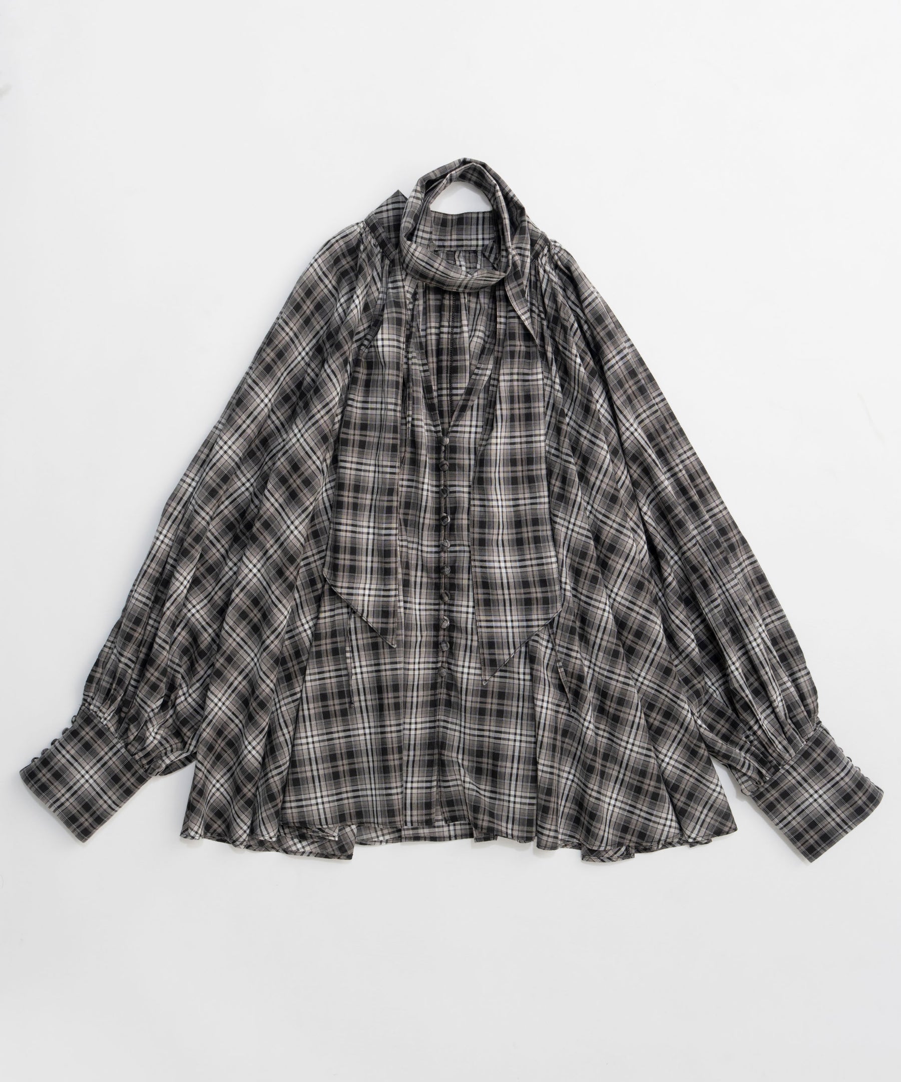 【26SPRING PRE-ORDER】V-neck voluminous blouse