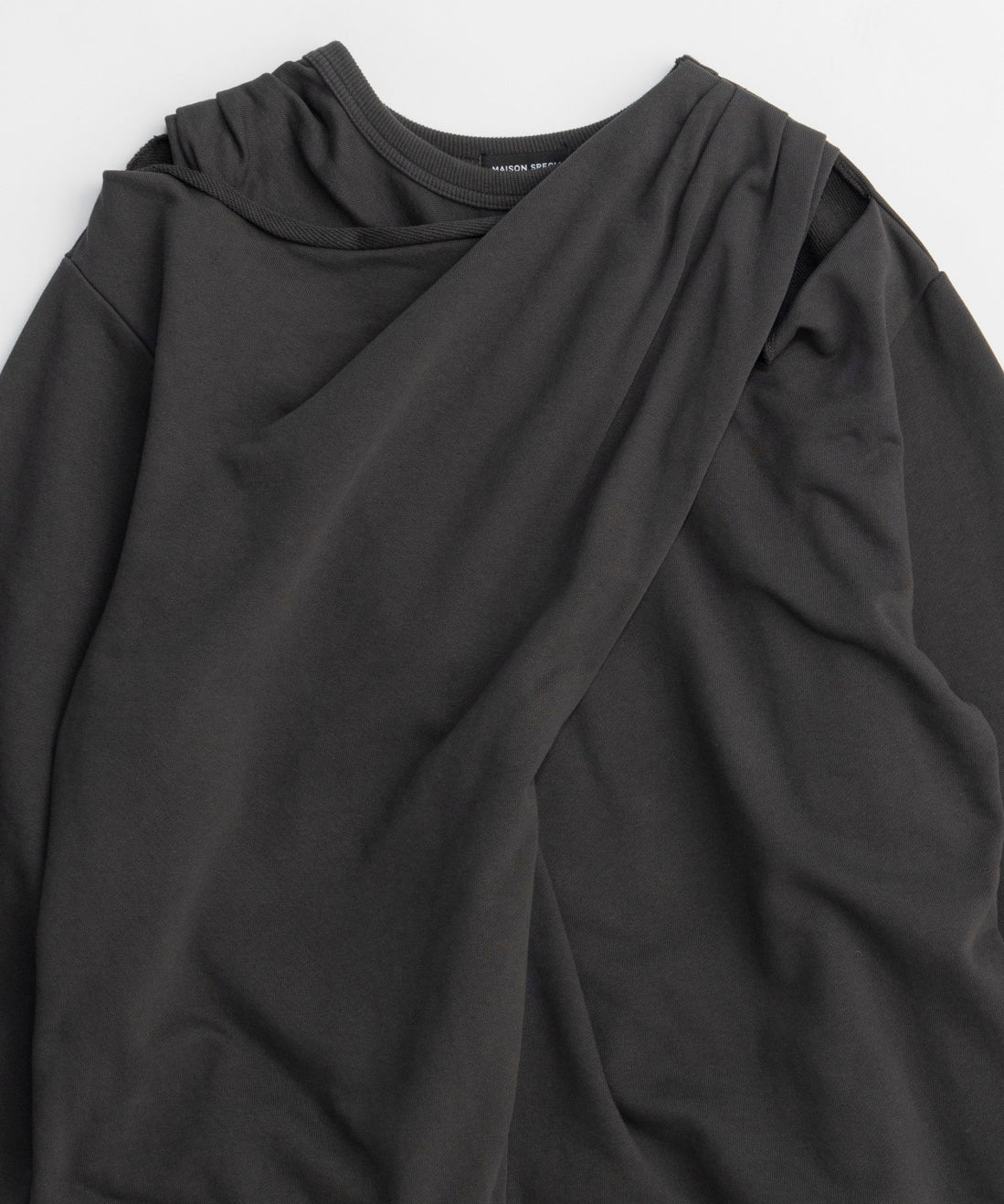 【26SPRING PRE-ORDER】Twist Cut-Off Sweat Top