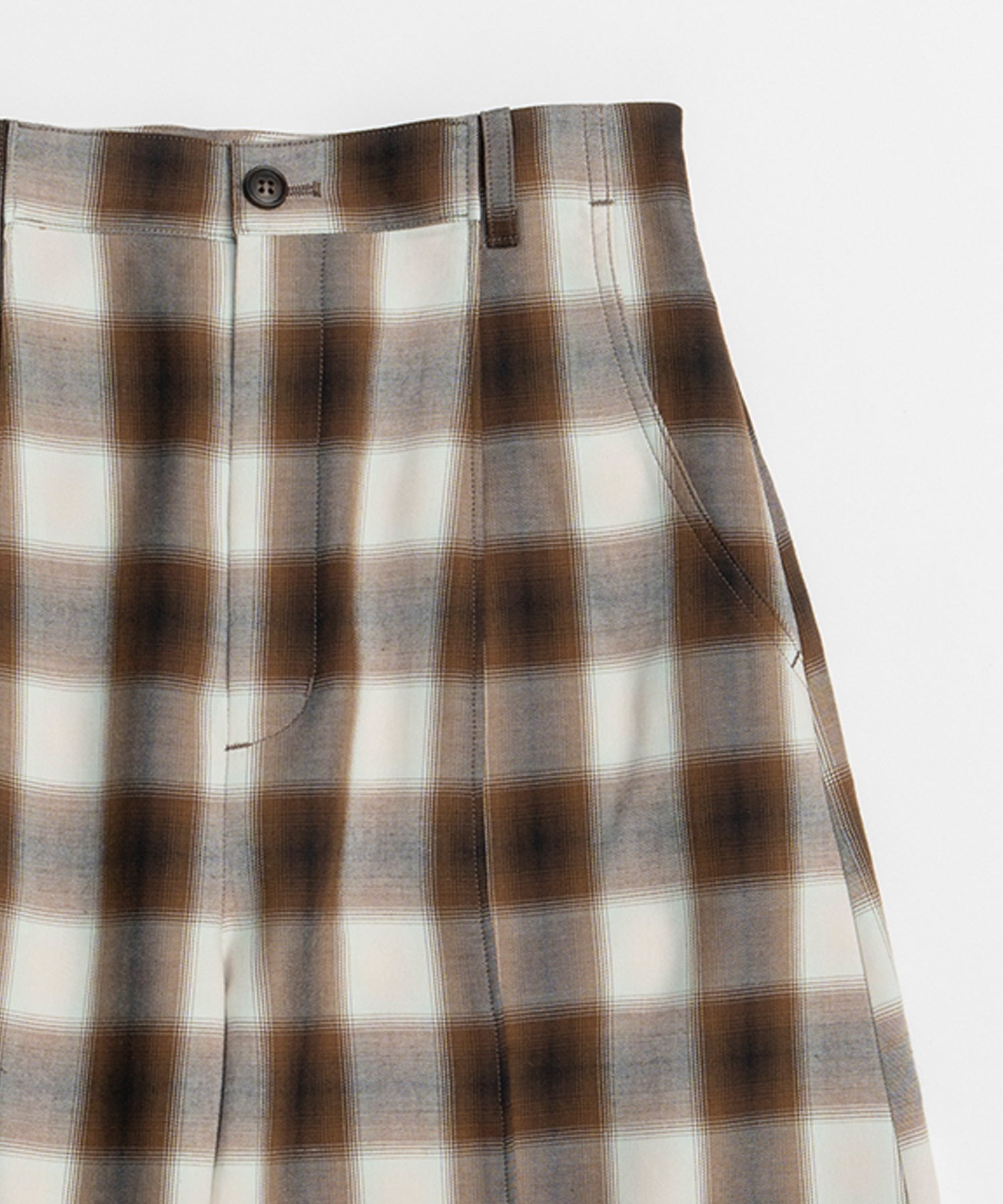 【26SPRING PRE-ORDER】Center Pin Tuck Ombre Check Pants