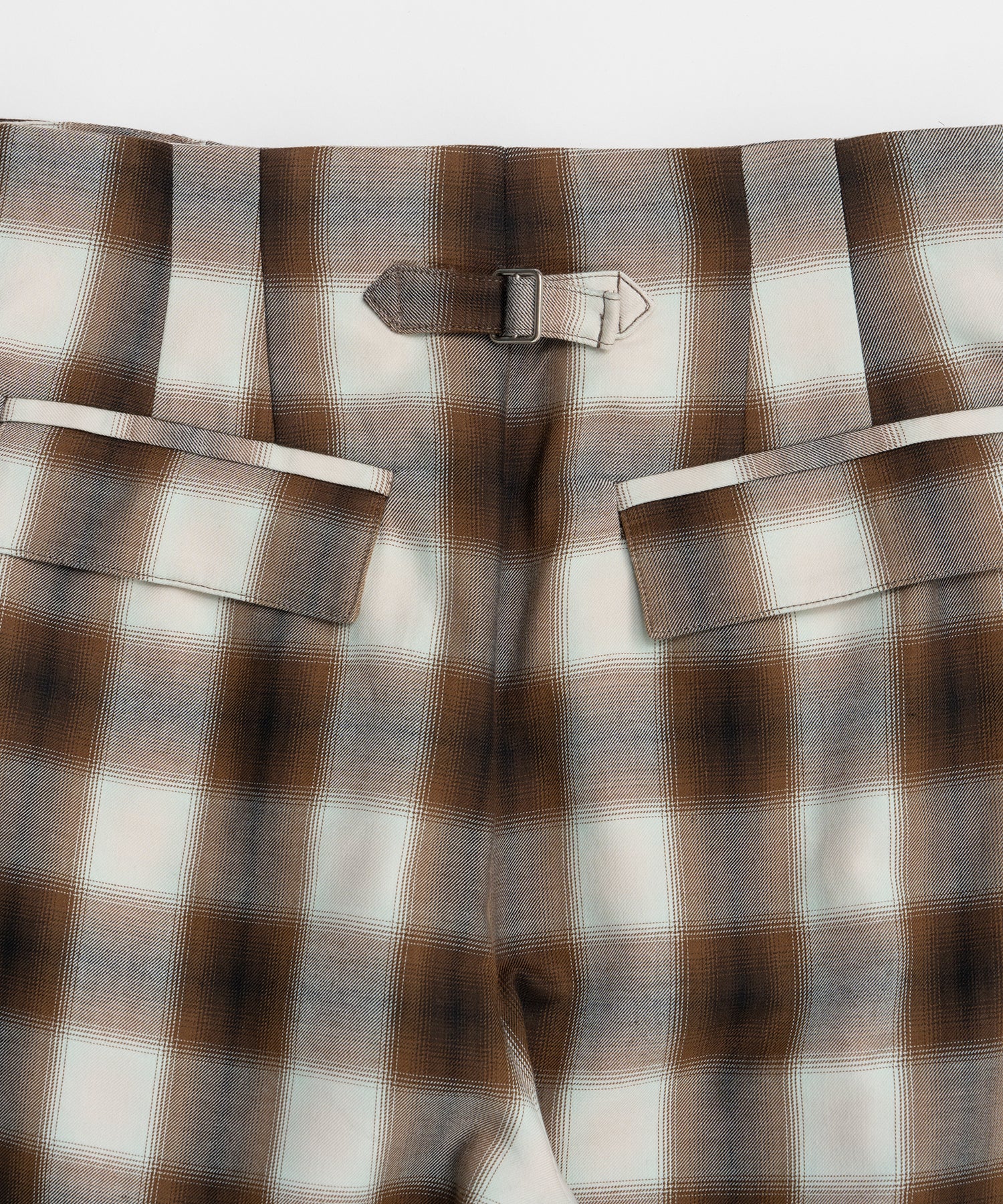 【26SPRING PRE-ORDER】Center Pin Tuck Ombre Check Pants