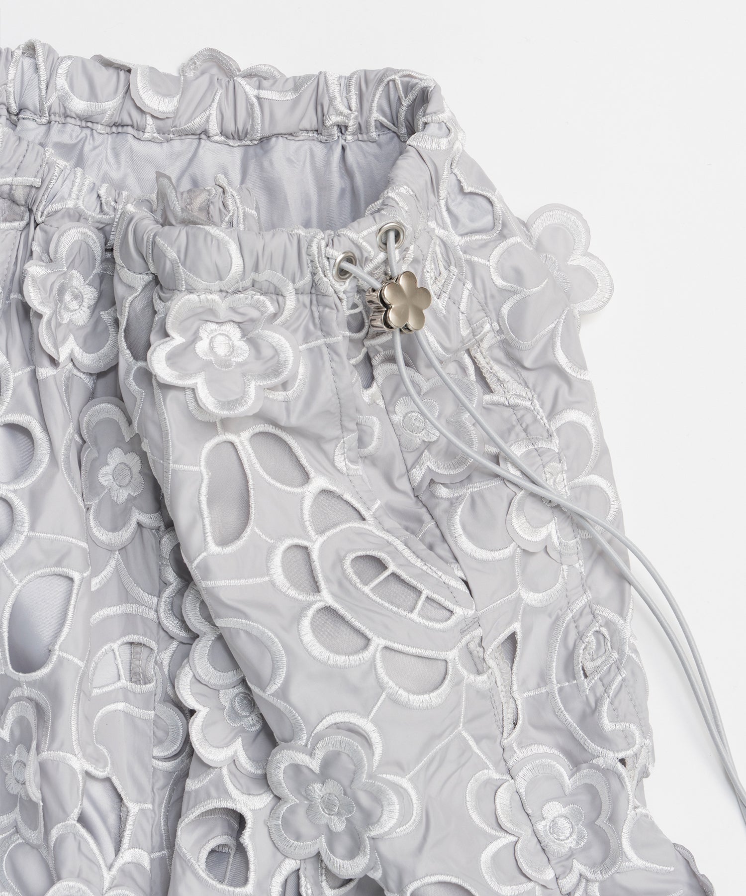 【26SPRING PRE-ORDER】Cut-Off Flower Pants