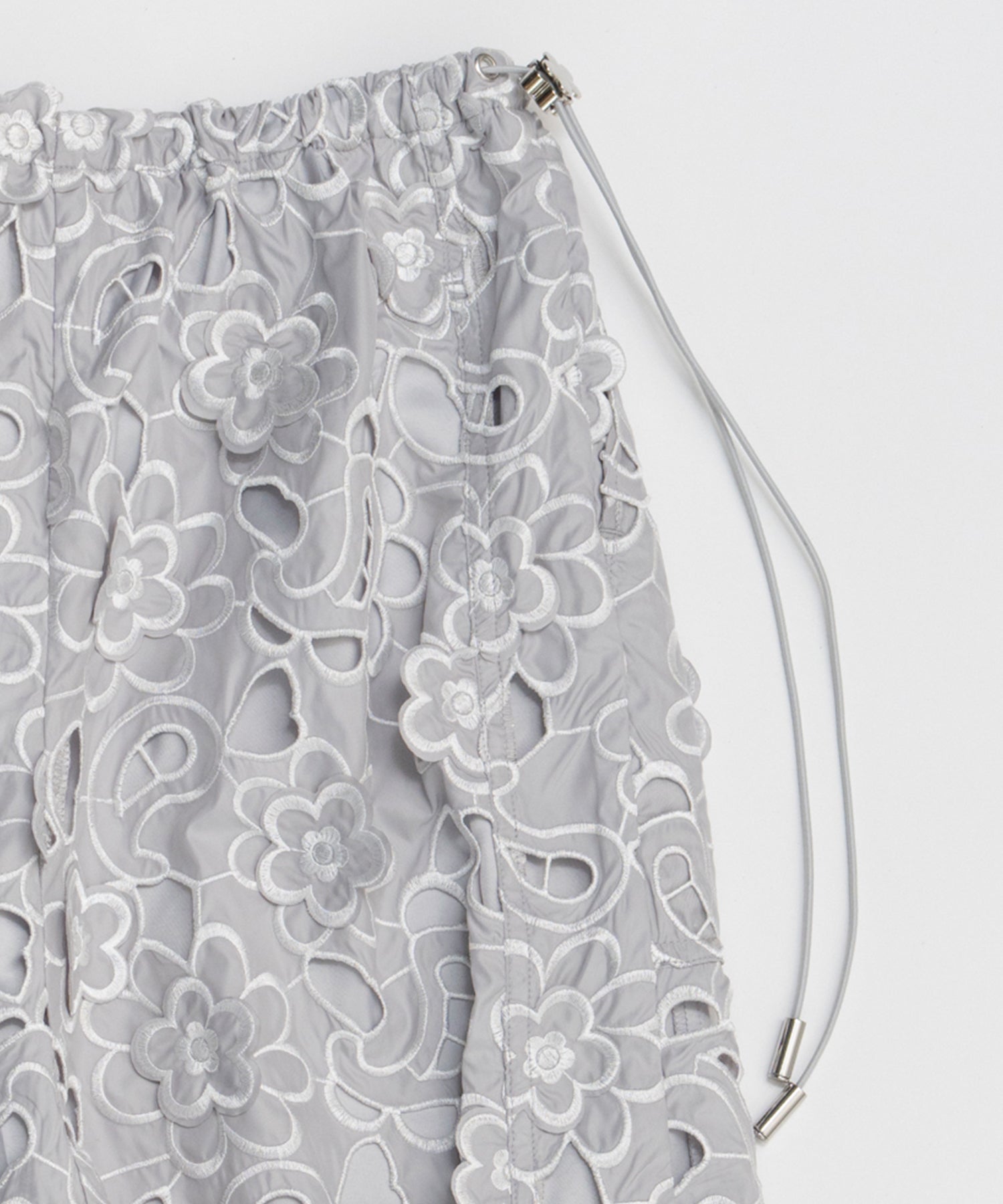 【26SPRING PRE-ORDER】Cut-Off Flower Pants