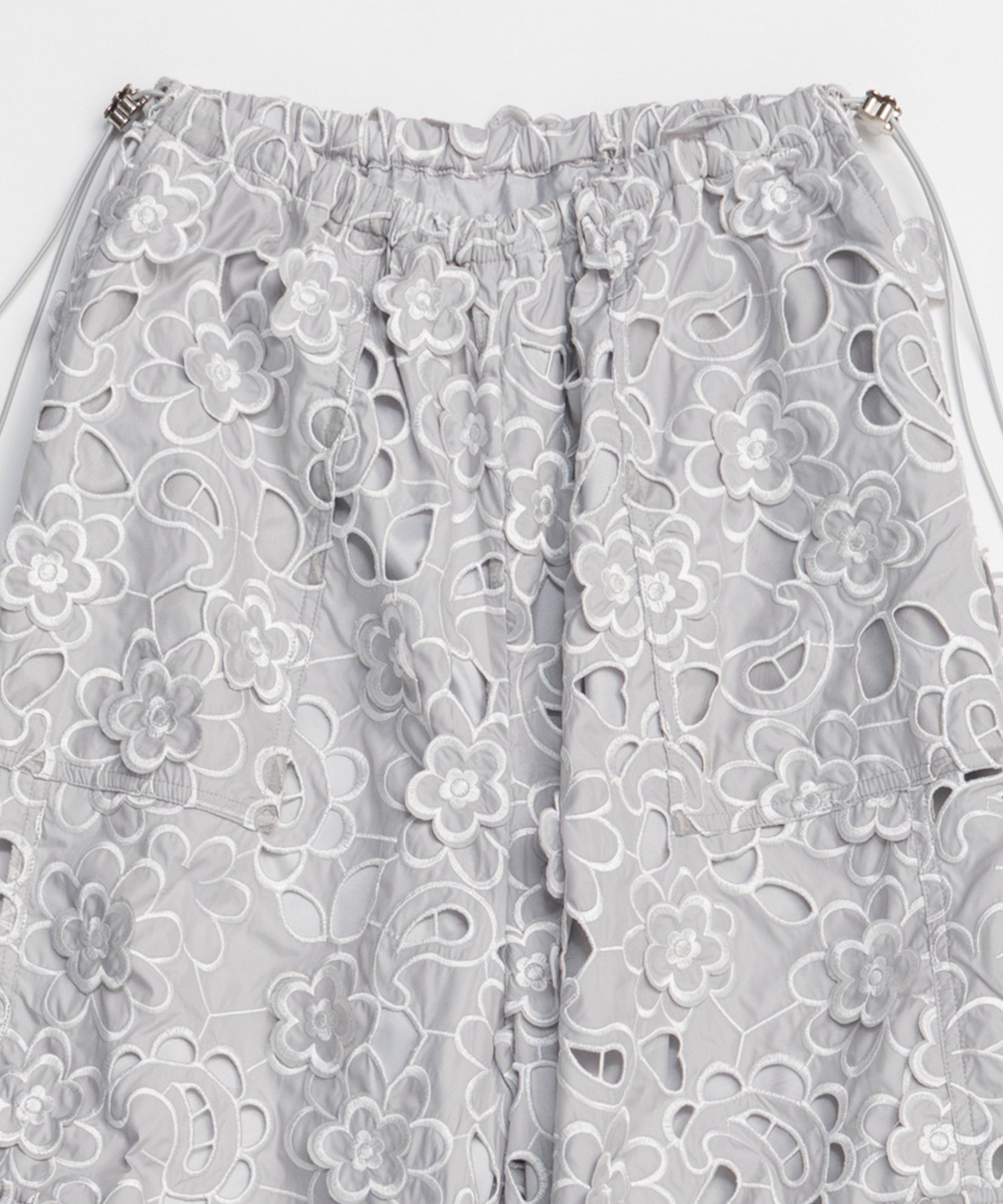 【26SPRING PRE-ORDER】Cut-Off Flower Pants