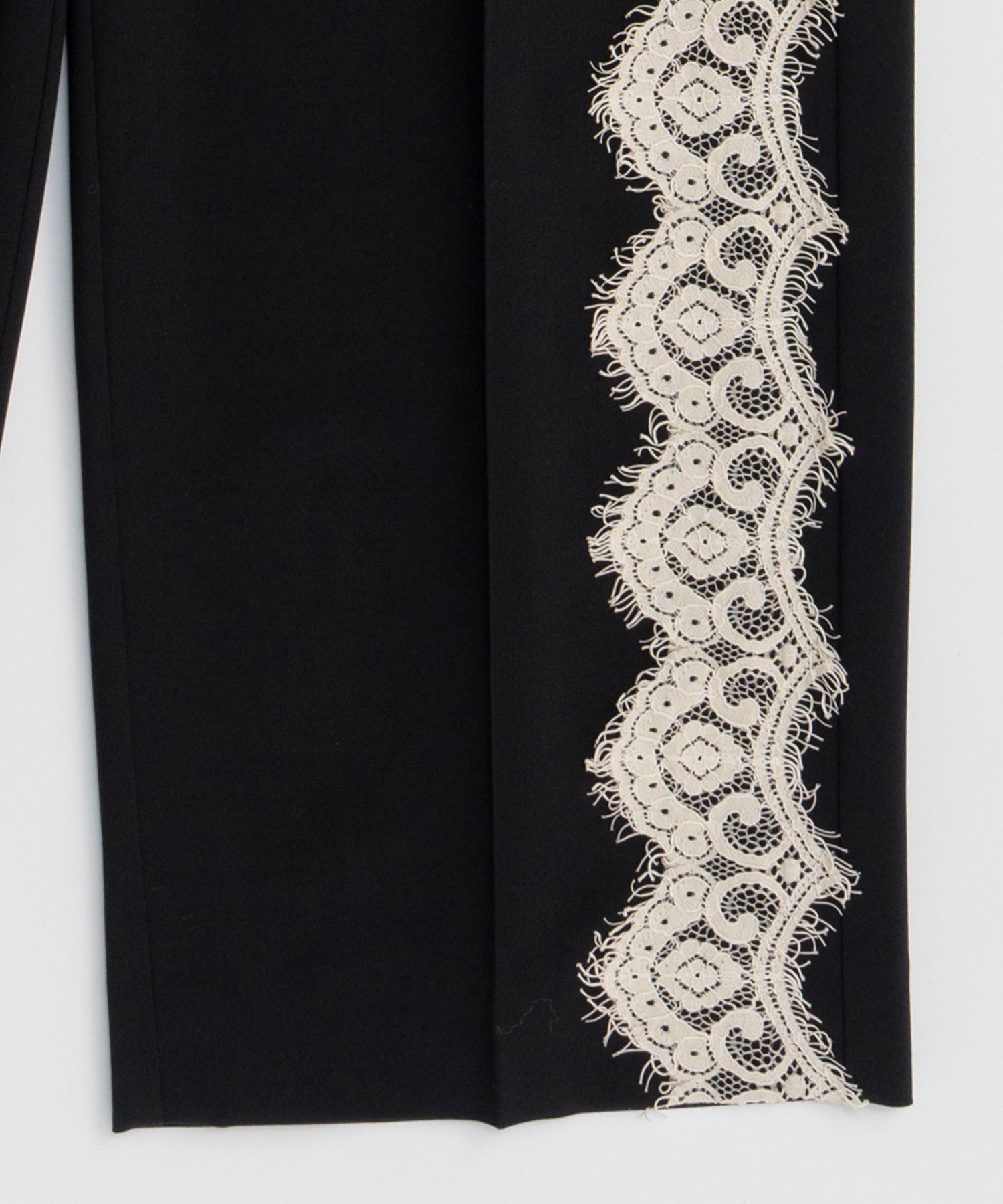 【26SPRING PRE-ORDER】Side Lace Trousers