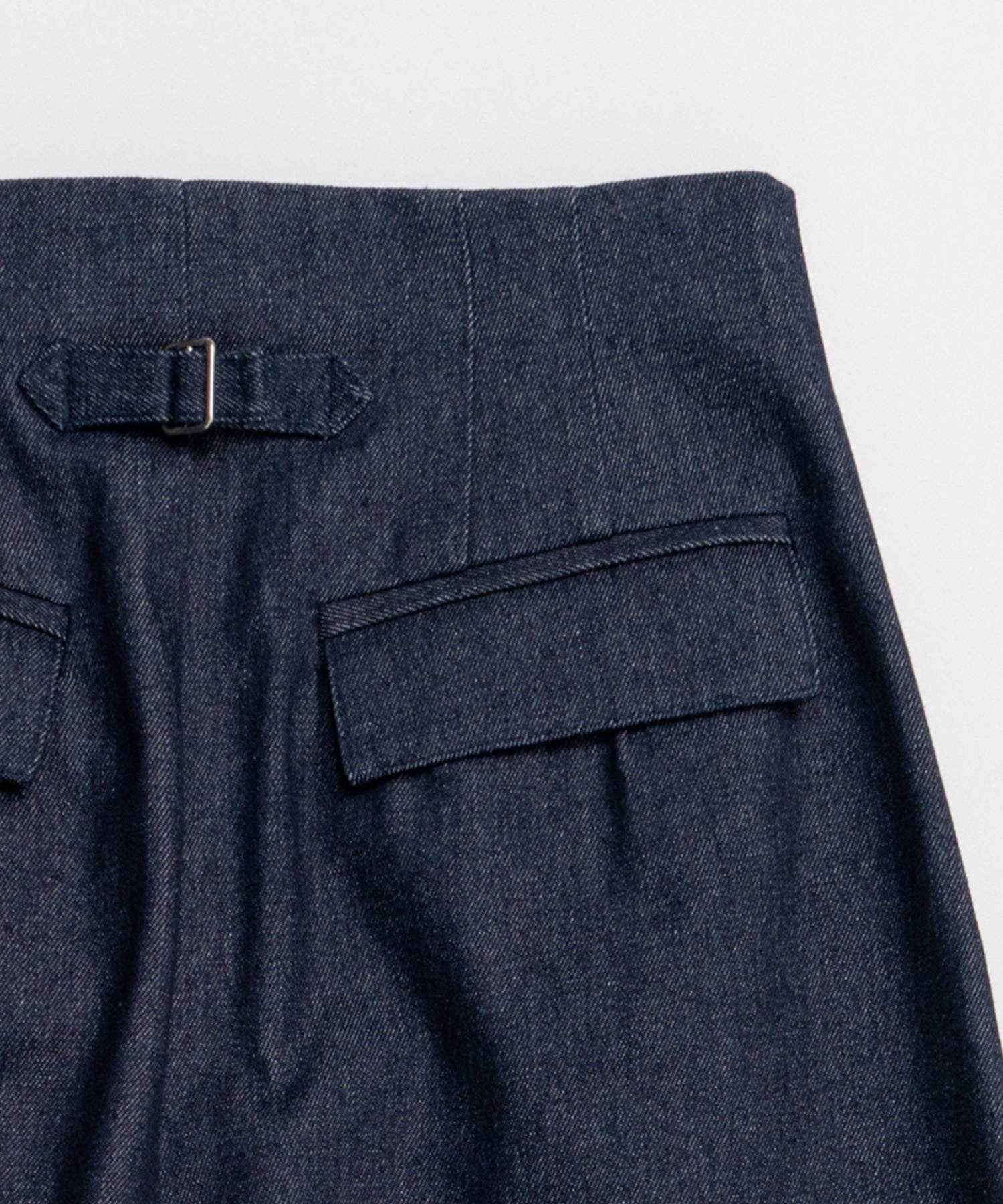 【26SPRING PRE-ORDER】Center Pin Tuck Denim Pants