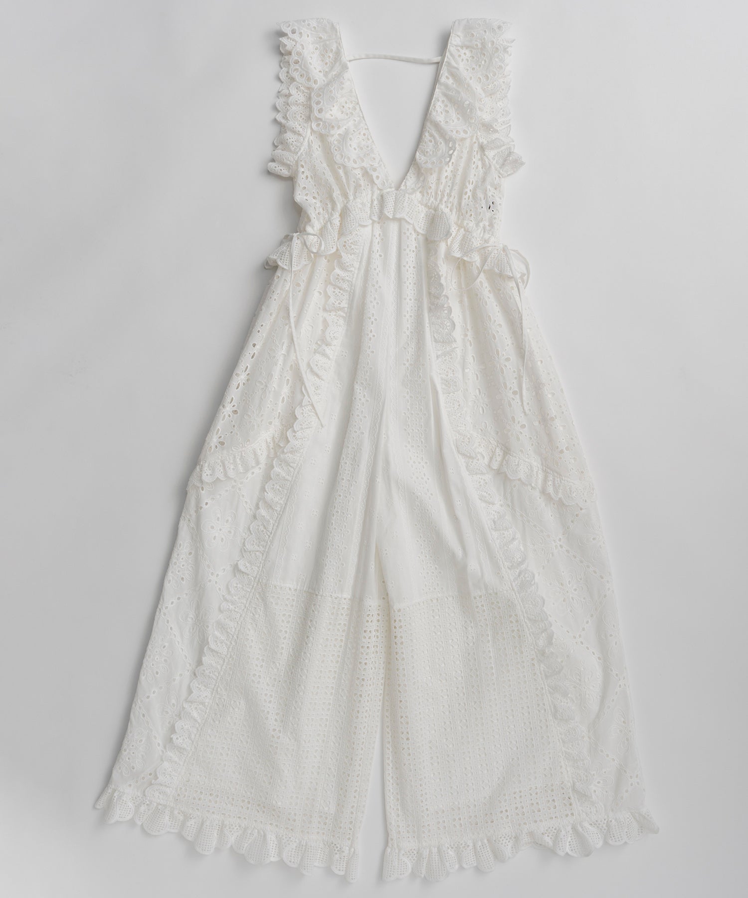 【PRE-ORDER】Lace Patch Rompers