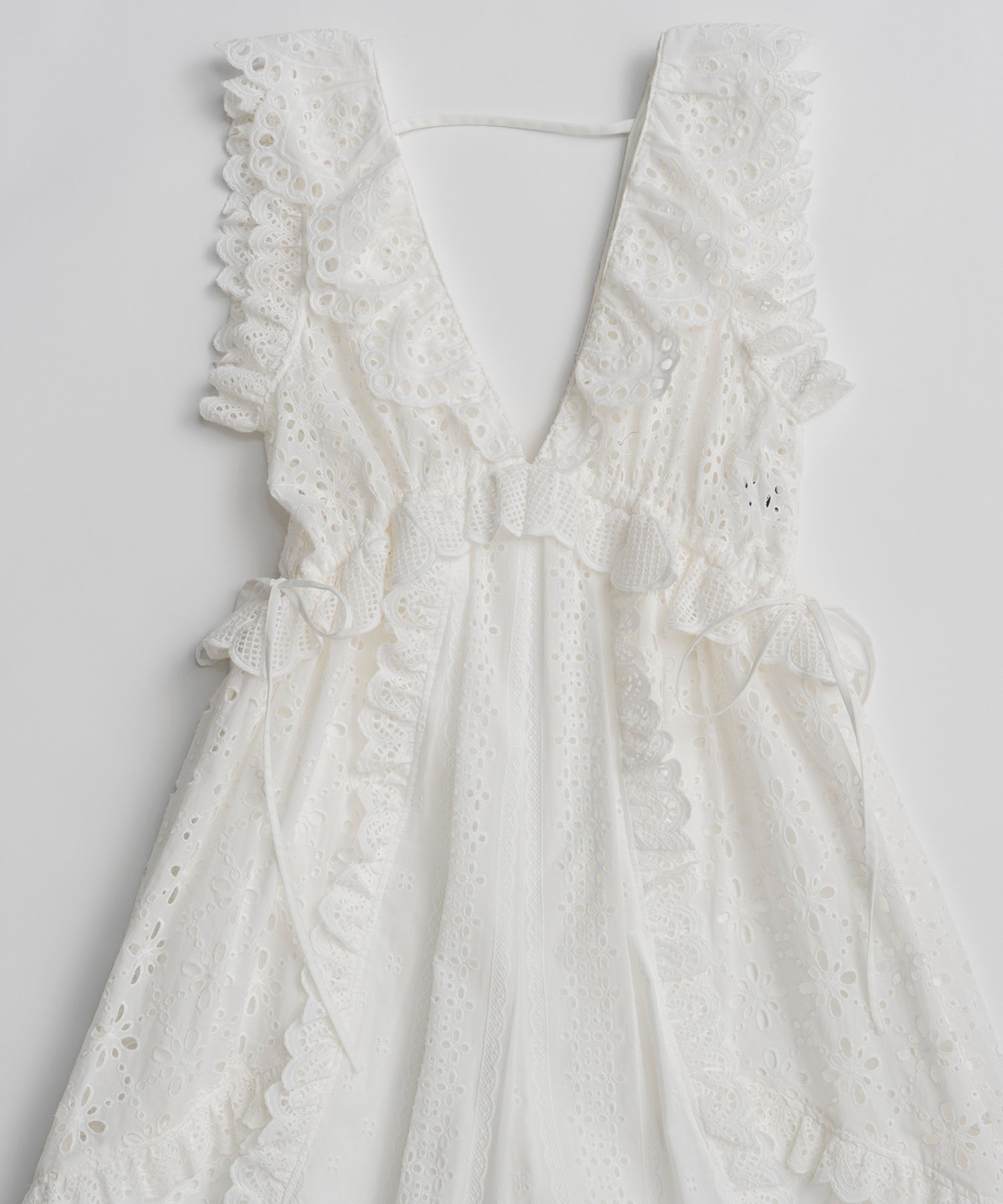 【PRE-ORDER】Lace Patch Rompers