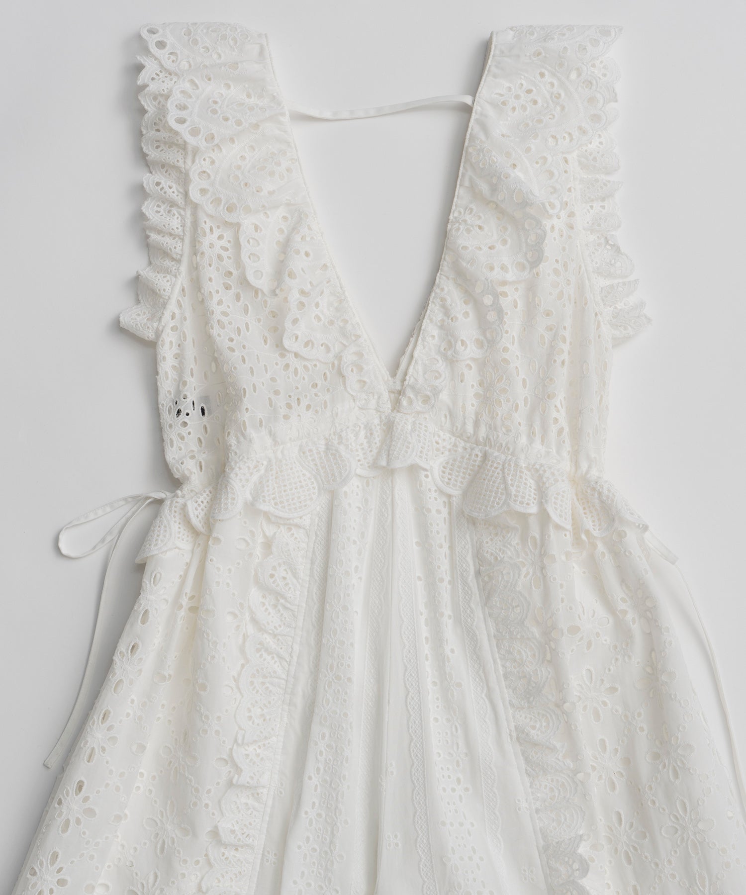 PRE-ORDER】Lace Patch Rompers