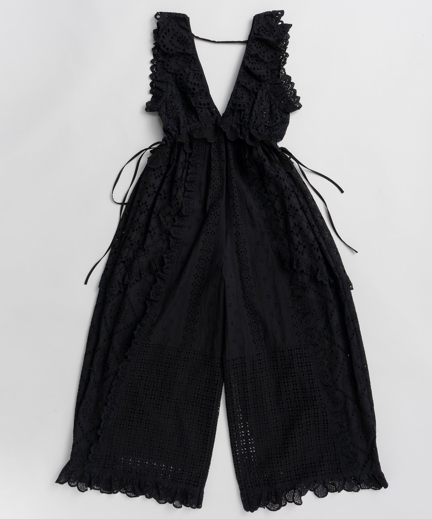 【PRE-ORDER】Lace Patch Rompers