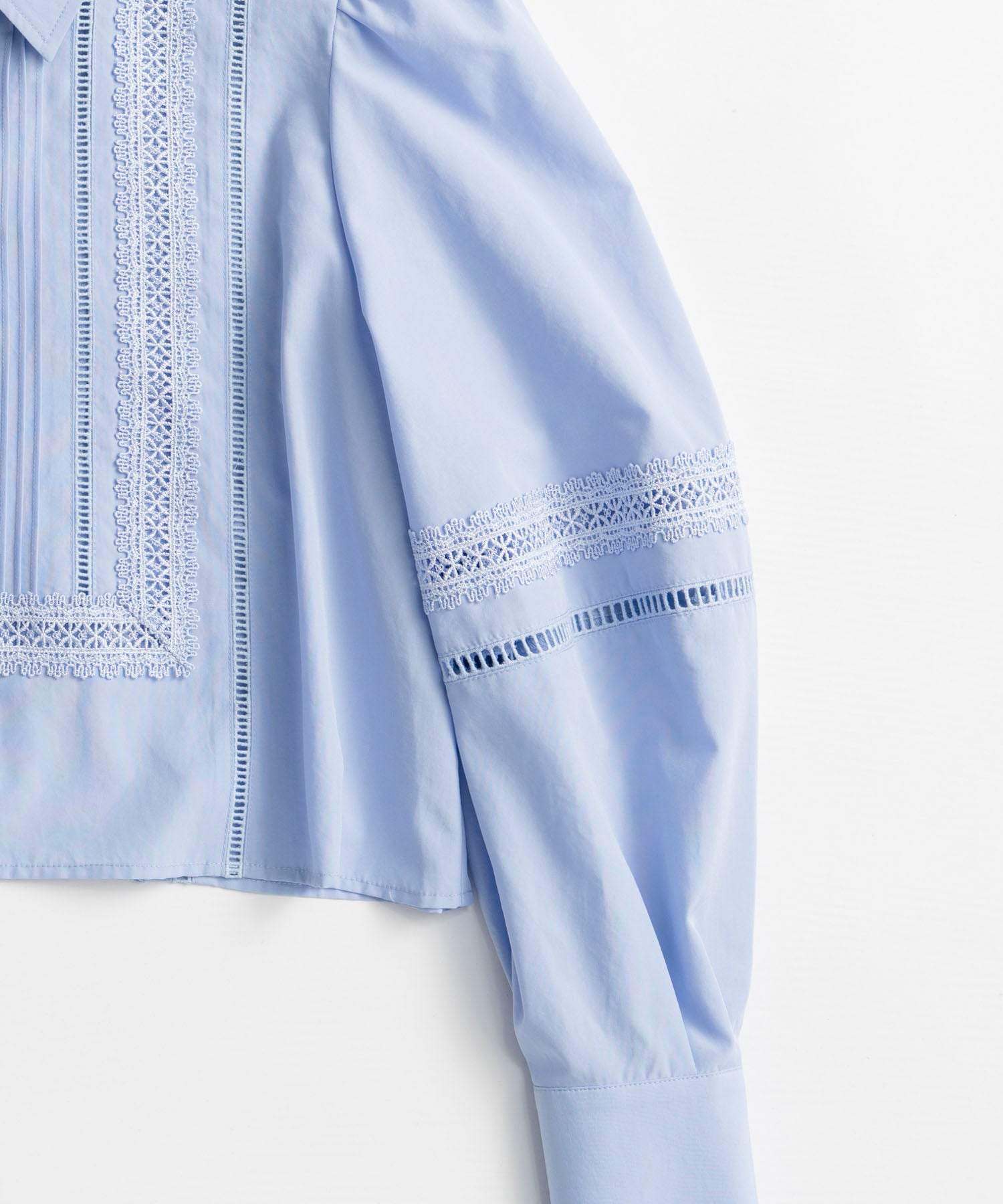 【26AUTUMN PRE-ORDER】Pintuck Lace Blouse
