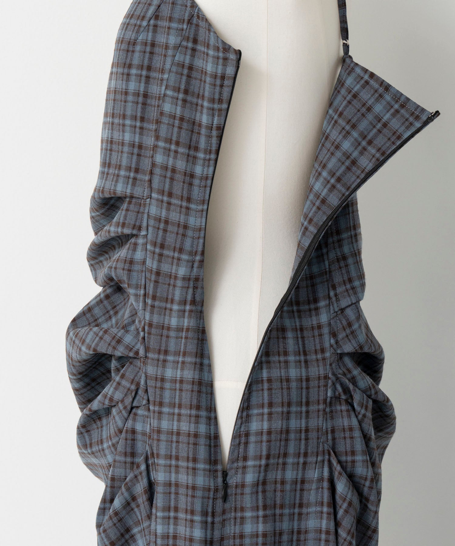 【26AUTUMN PRE-ORDER】Drape Dress with Babushka