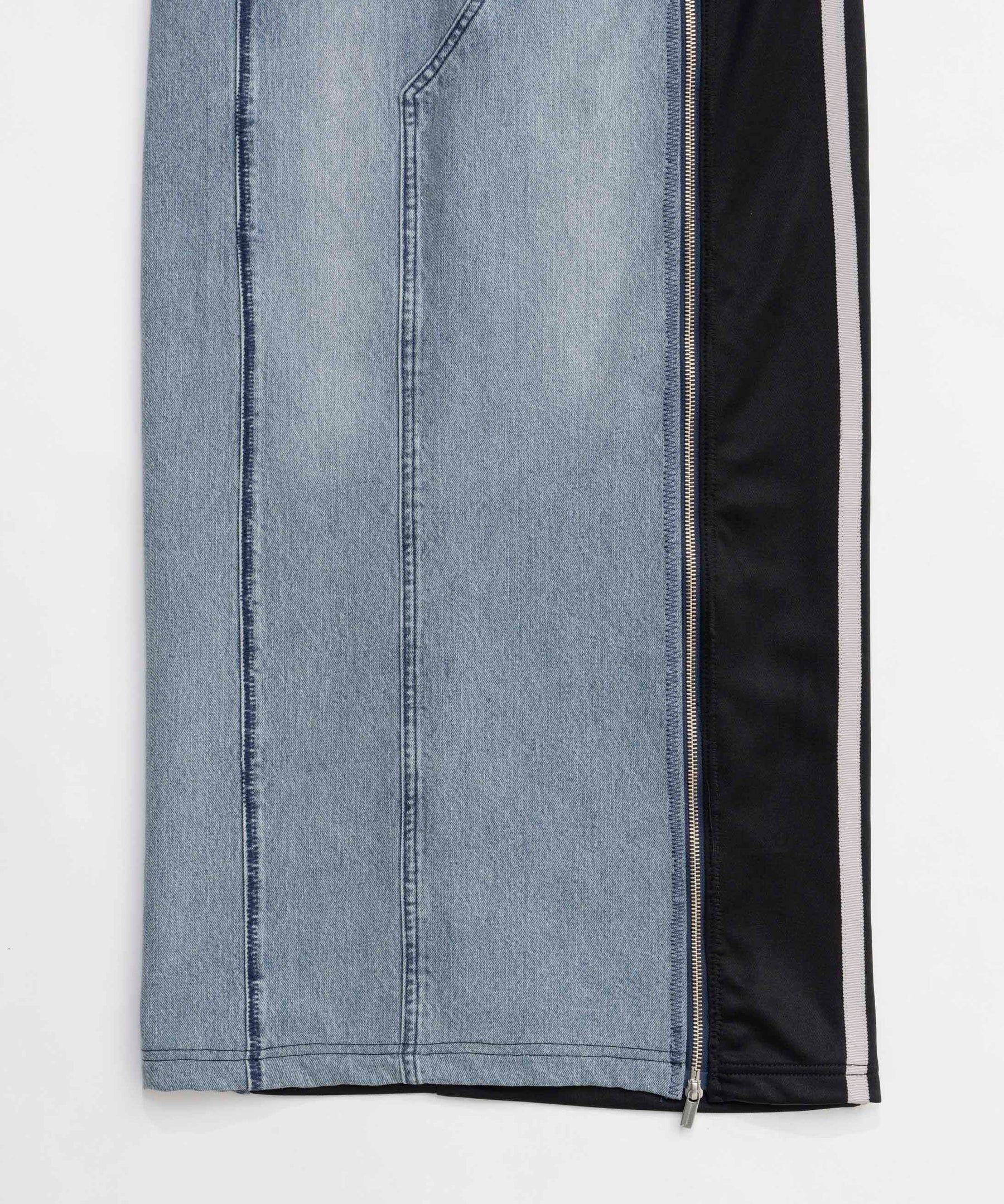 【25SPRING PRE-ORDER】Zip Design Denim Combination Skirt