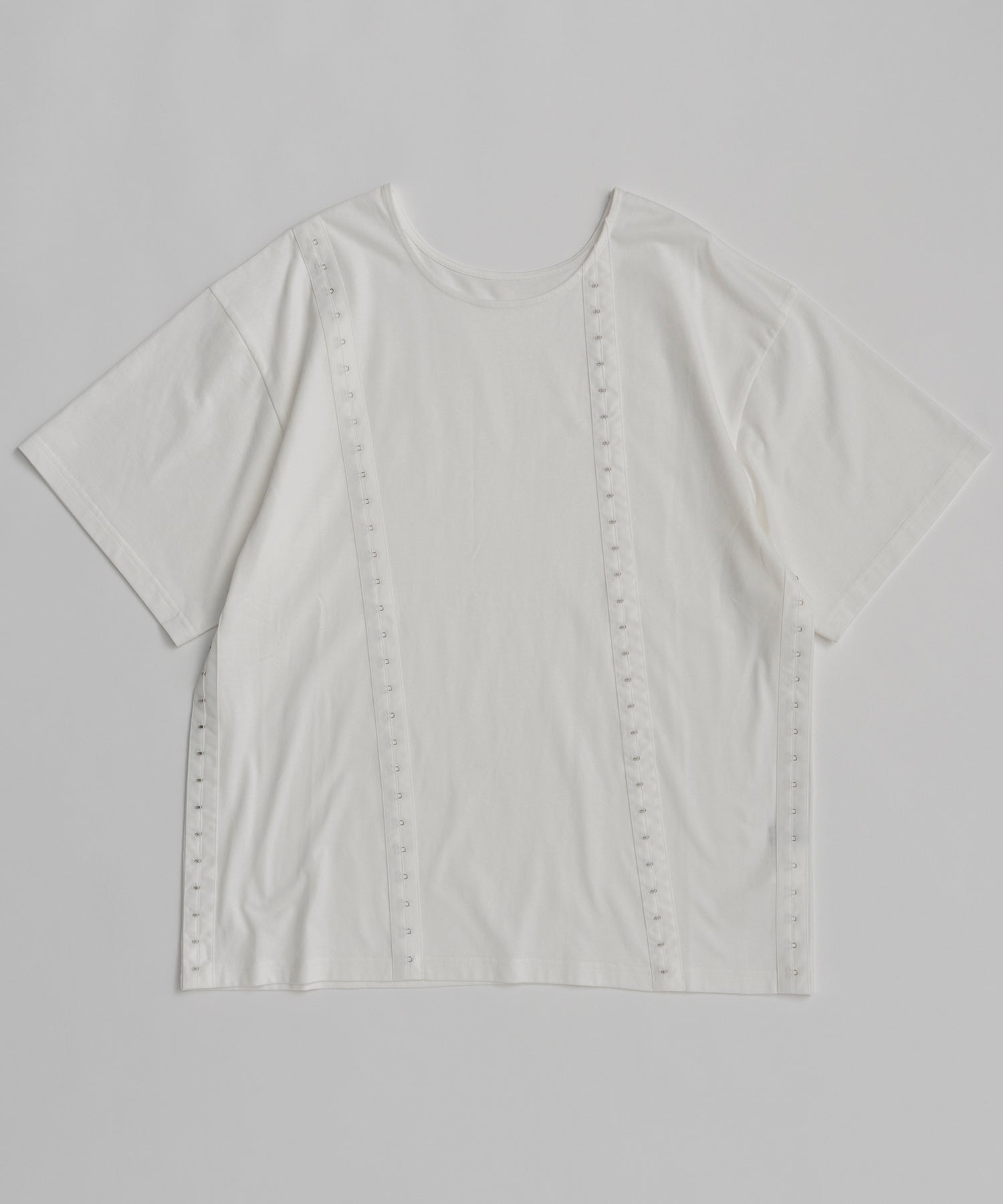 Hook-and-Eye Big Over T-Shirt