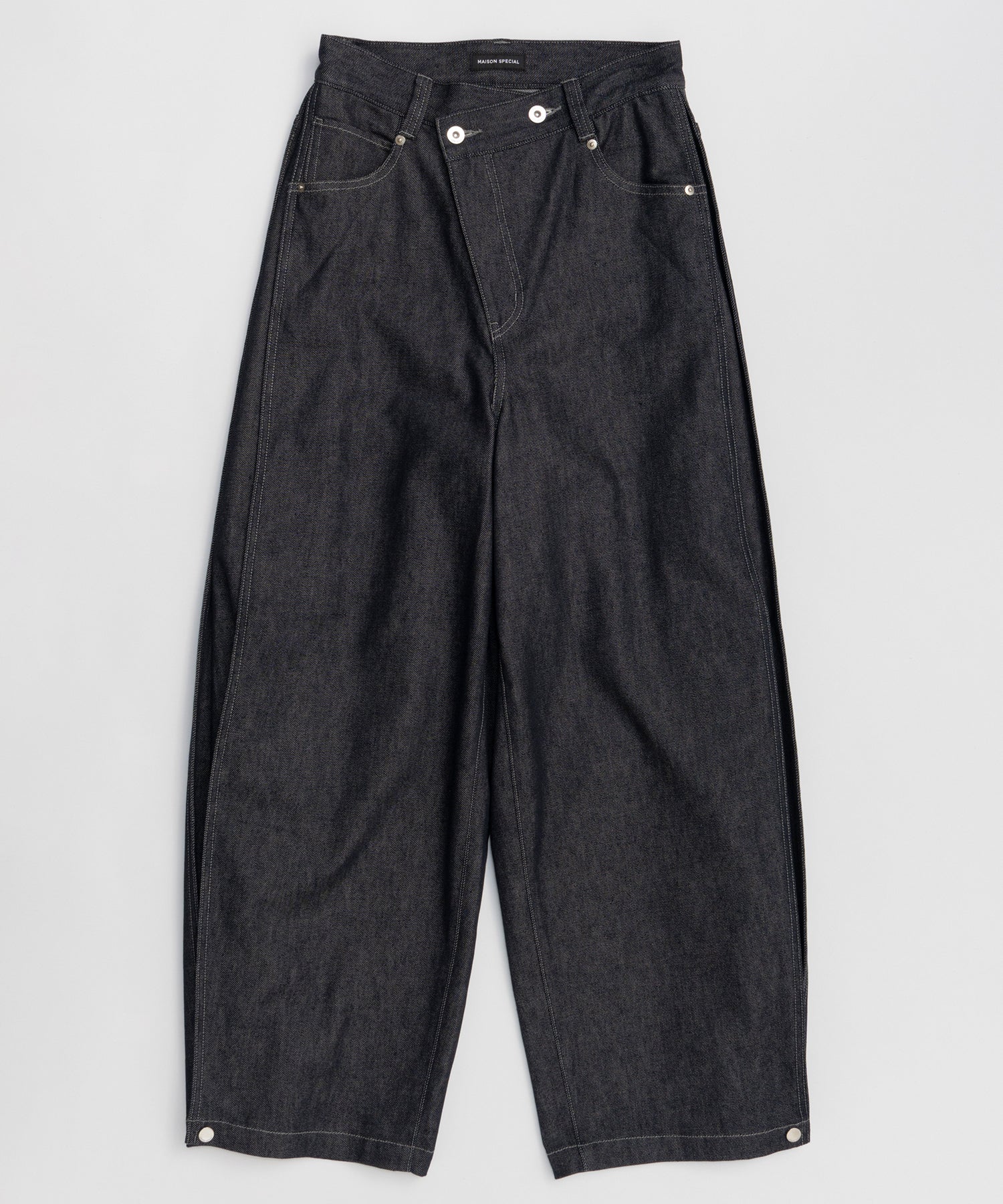 【26SPRING PRE-ORDER】Side-Tuck Cocoon Denim Pants