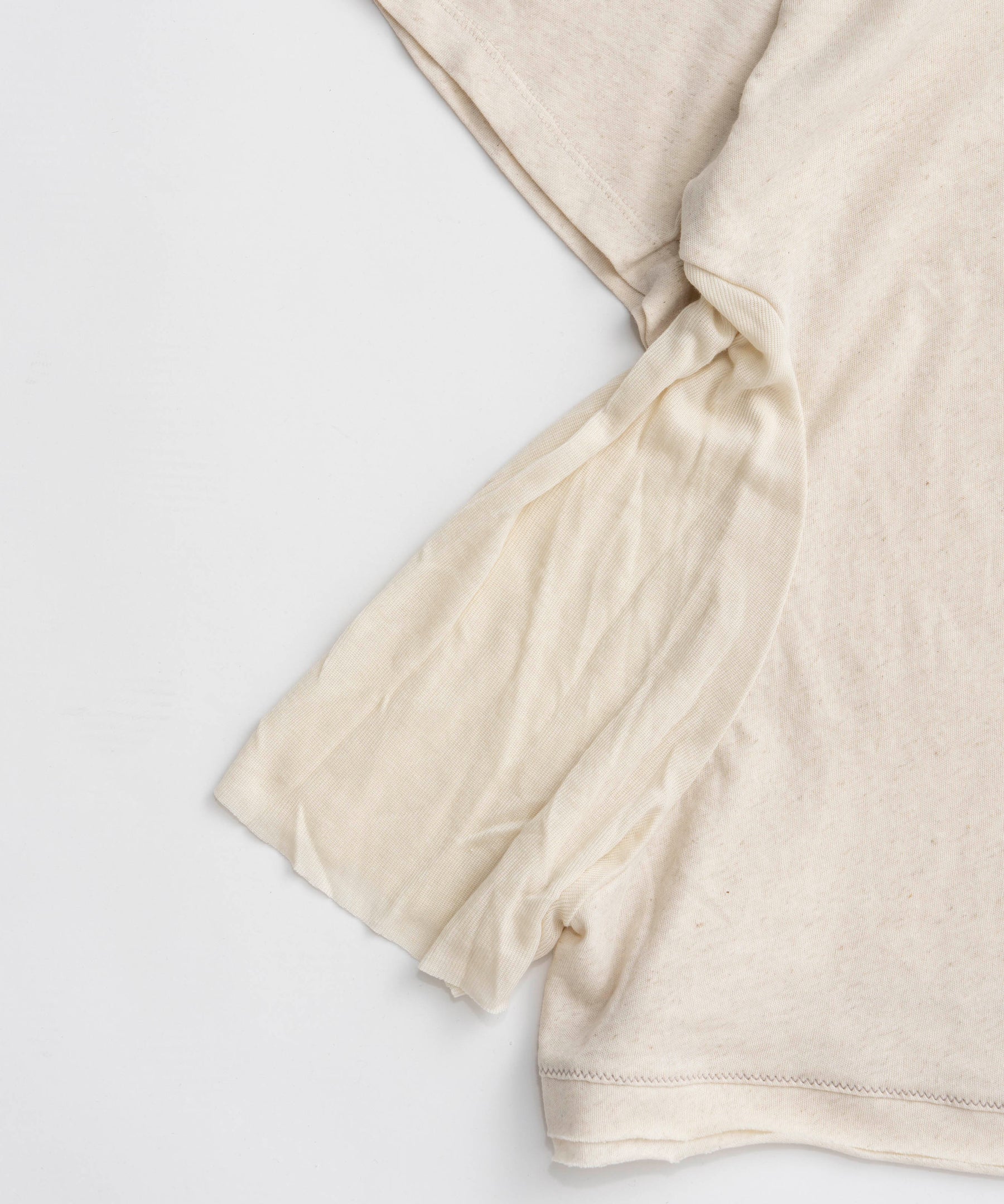 【OPEN YY】SCOOP NECK PHONETIC TEE