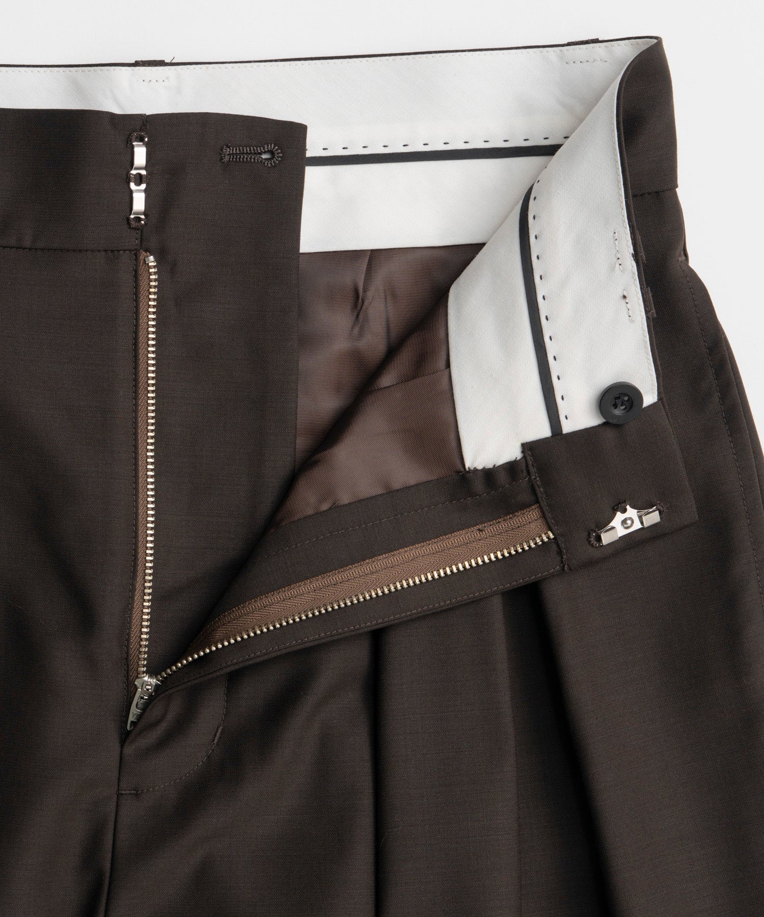 【26AUTUMN PRE-ORDER】Super 140 Wool Satin Slacks