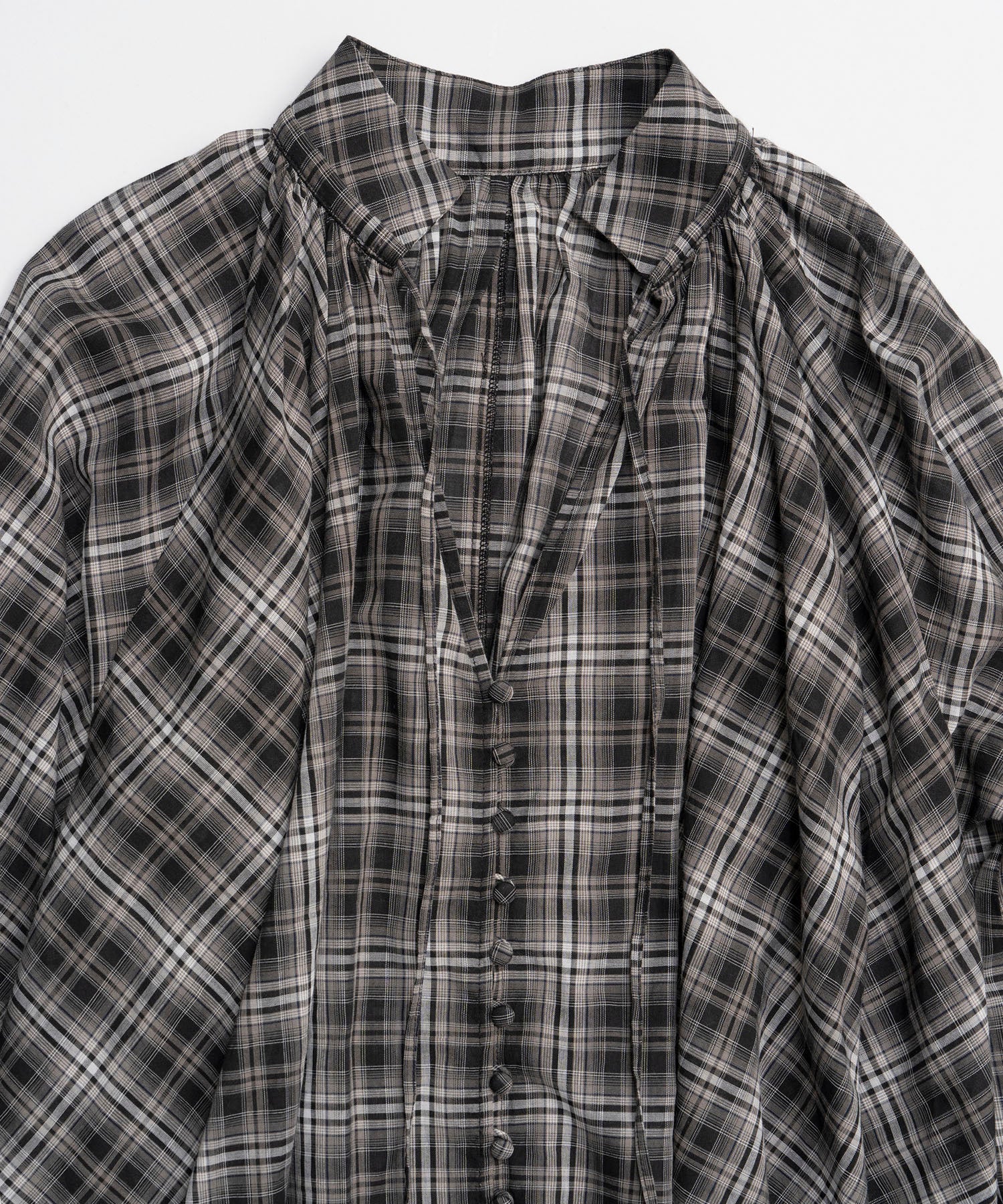 【26SPRING PRE-ORDER】V-neck voluminous blouse