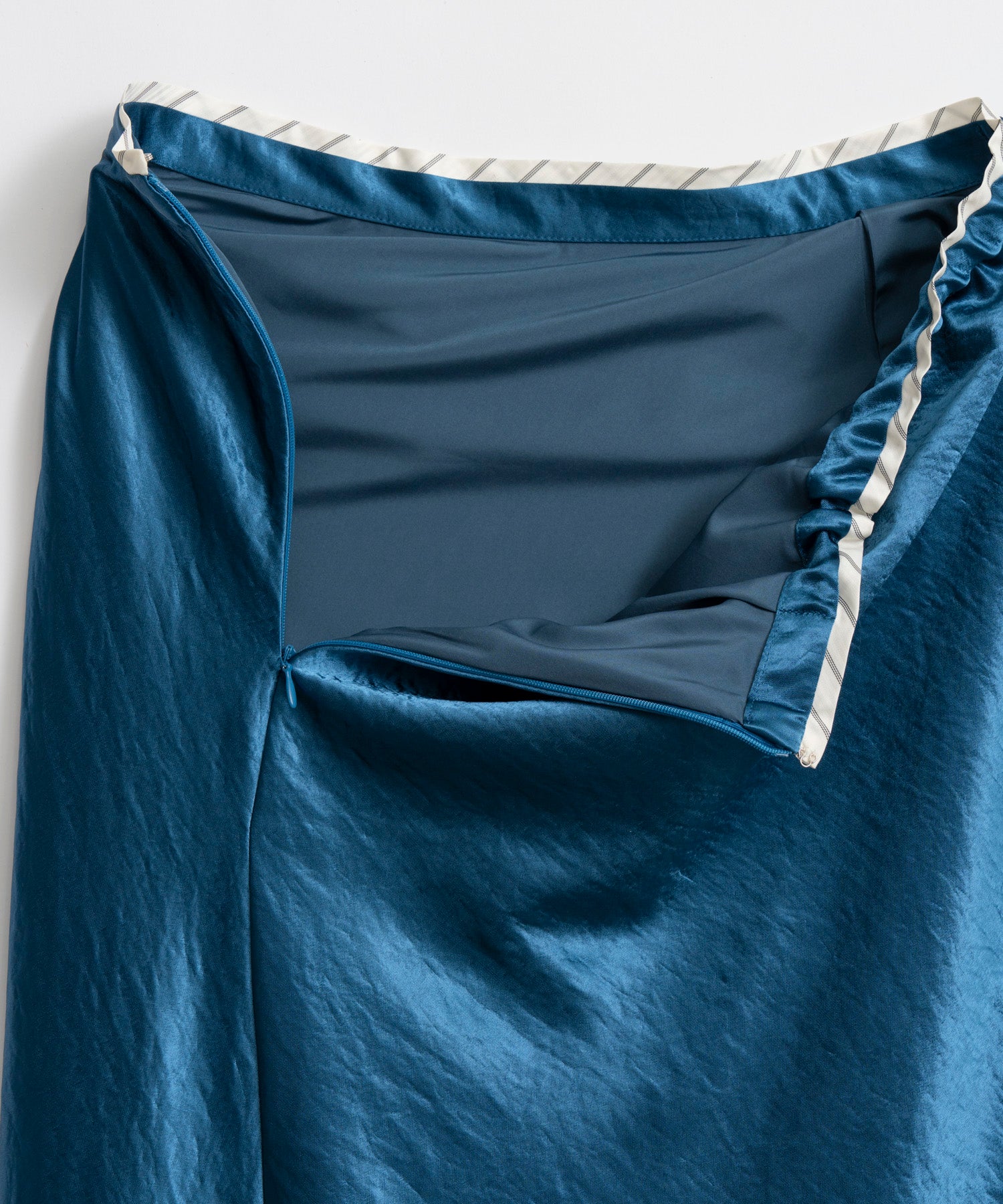 【26AUTUMN PRE-ORDER】Satin Skirt