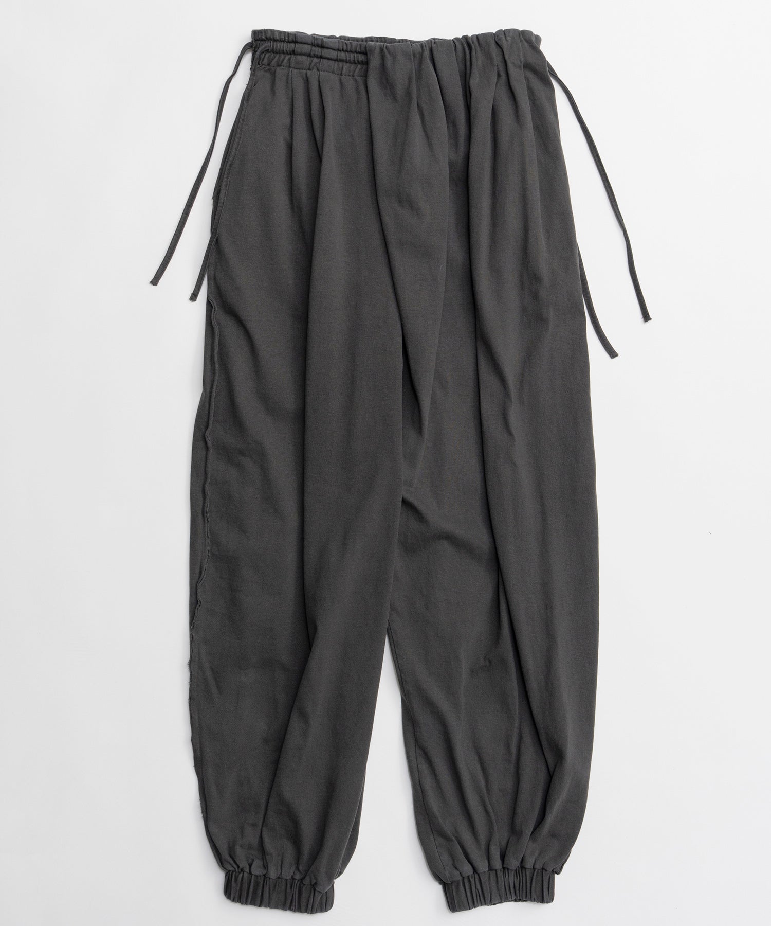 【26SPRING PRE-ORDER】Asymmetrical Balloon Pants