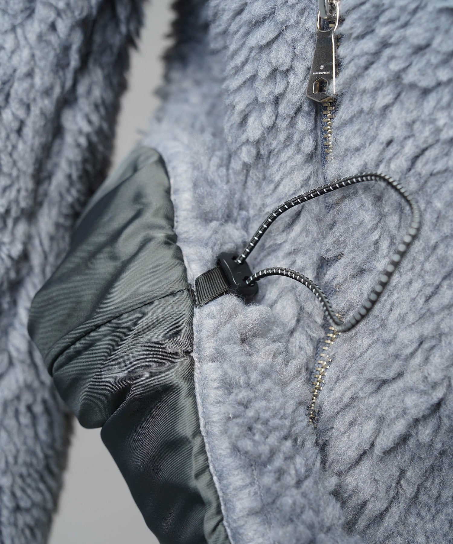 Prime-Over Boa Blouson