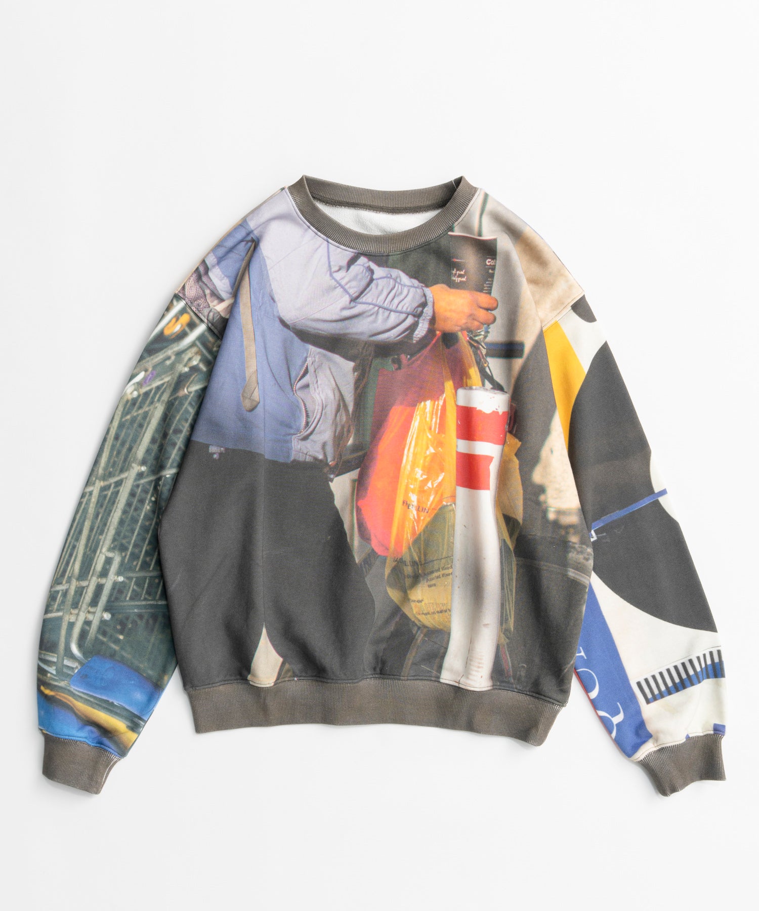 【26AUTUMN PRE-ORDER】Cityscape Photo Sweatshirt Top