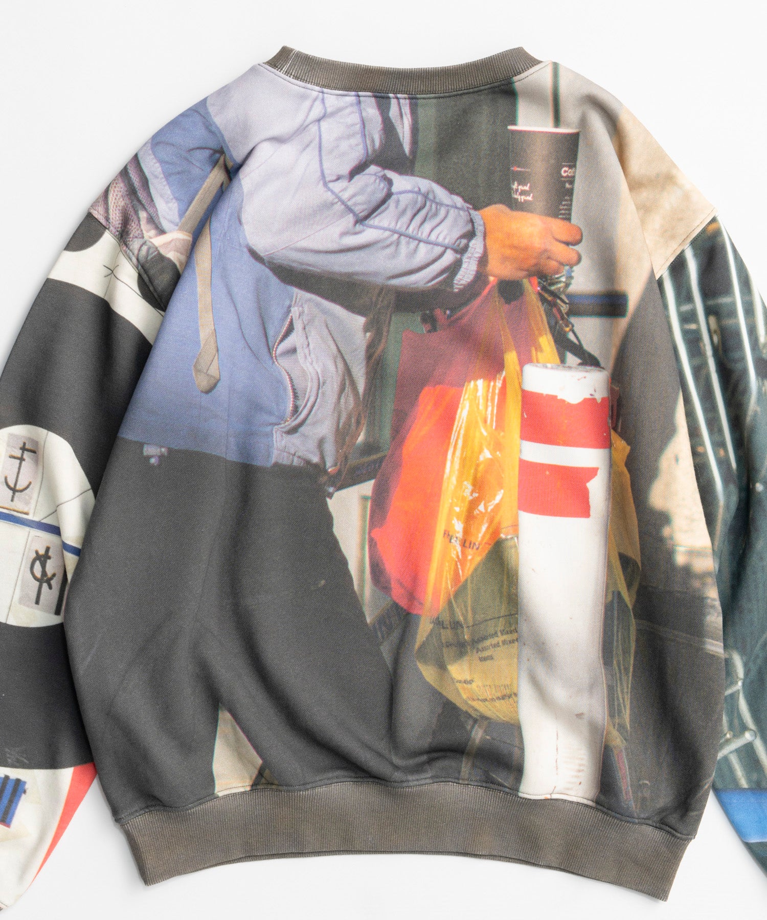 【26AUTUMN PRE-ORDER】Cityscape Photo Sweatshirt Top