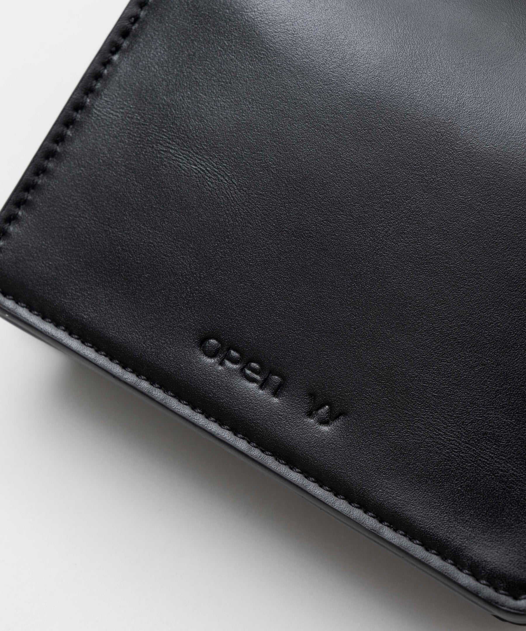 [打开YY]皮革微型钉钱包袋