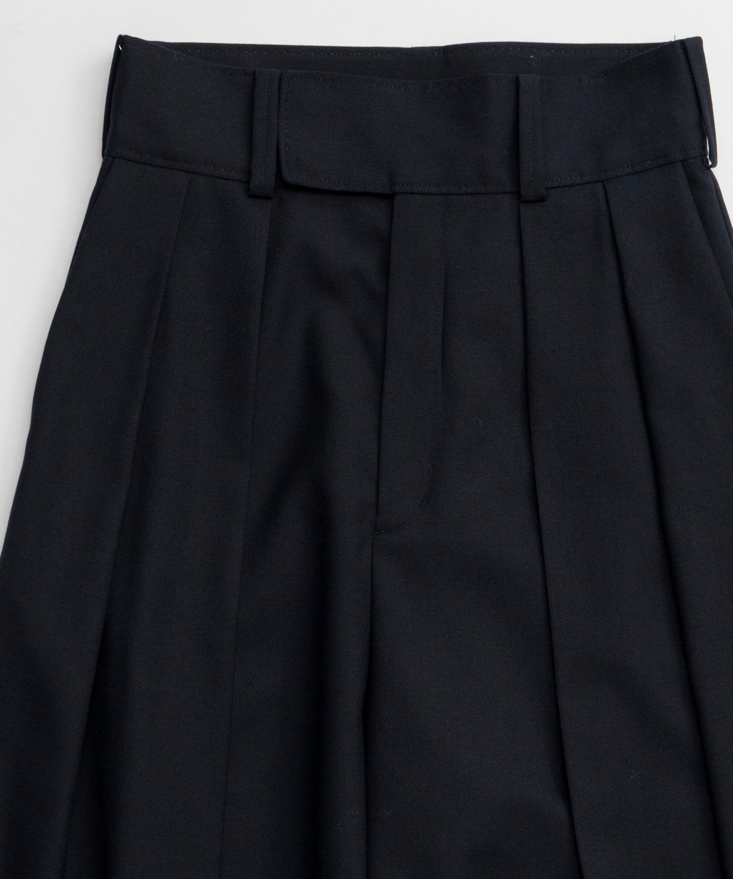 【26AUTUMN PRE-ORDER】Two-Tuck Cocoon Pants
