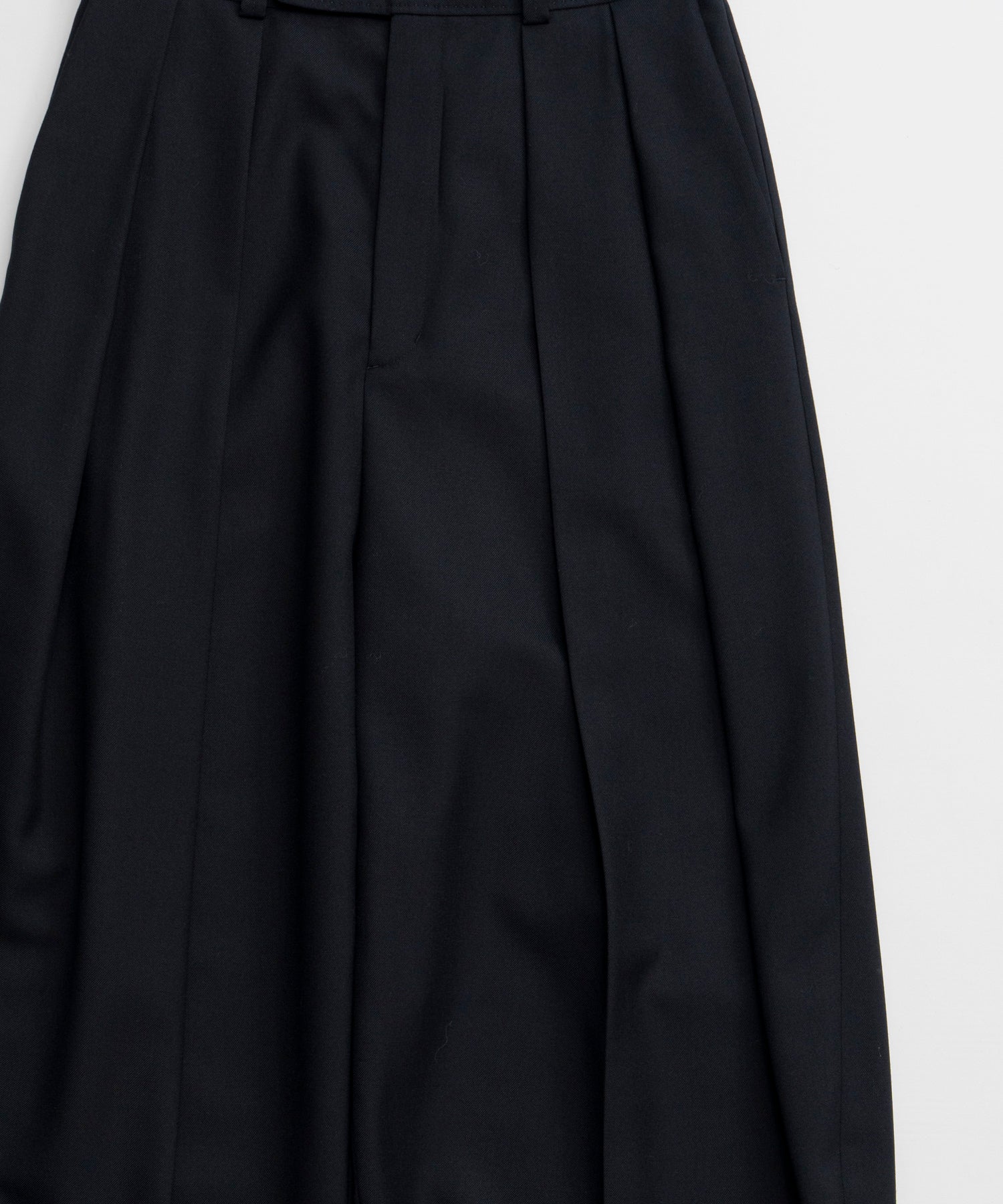 【26AUTUMN PRE-ORDER】Two-Tuck Cocoon Pants