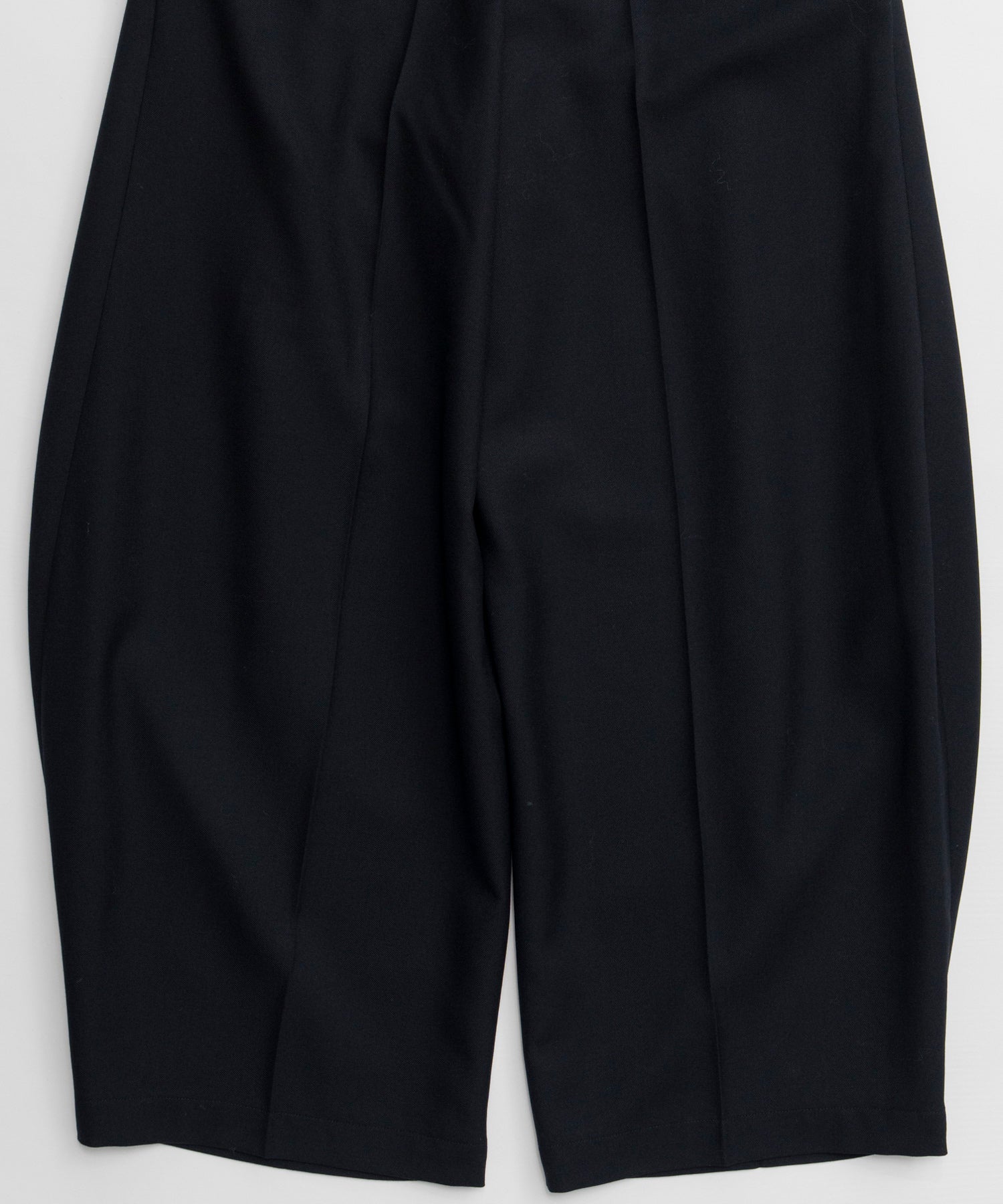 【26AUTUMN PRE-ORDER】Two-Tuck Cocoon Pants