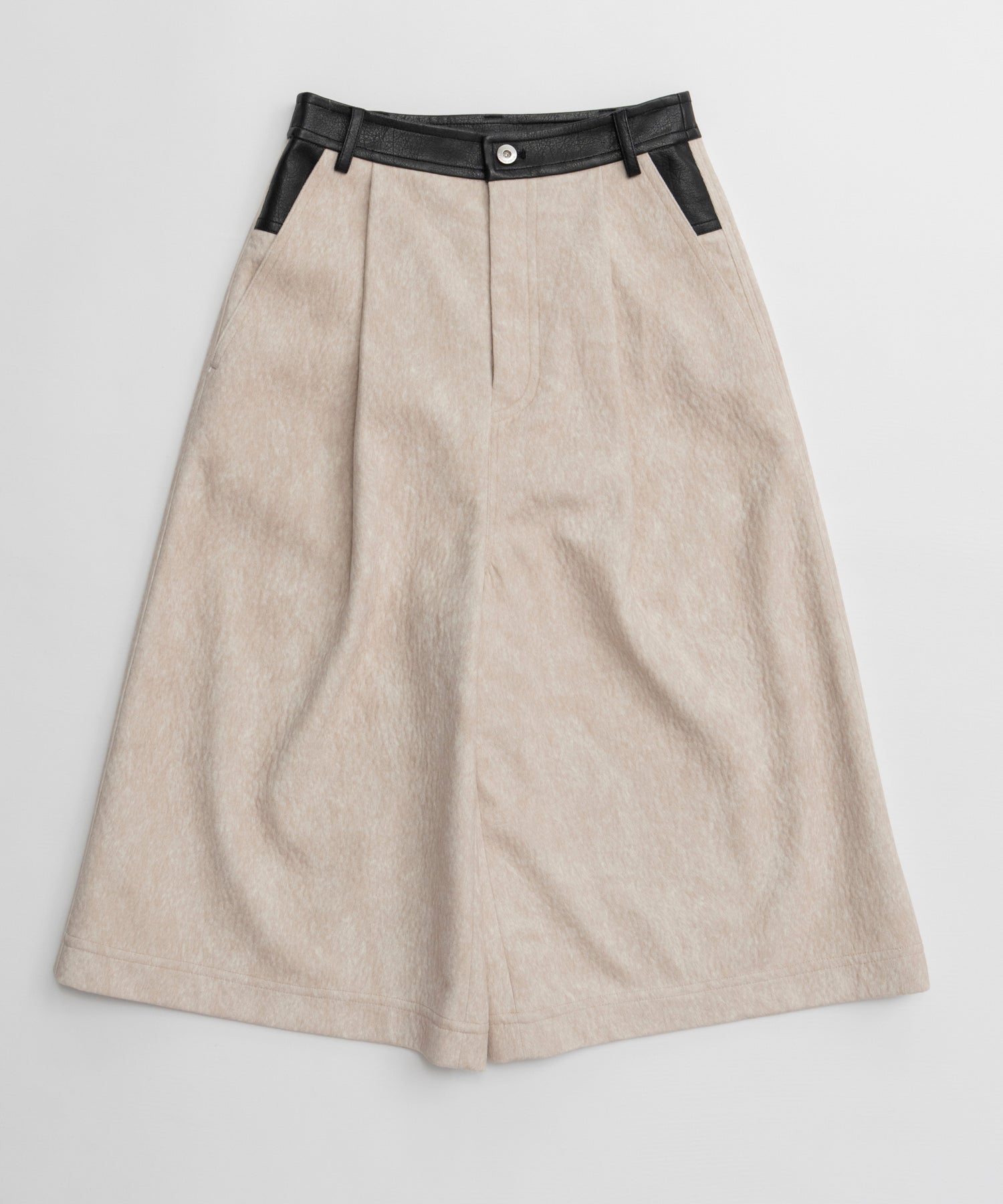 【26AUTUMN PRE-ORDER】Haircalf-Like Work Shorts