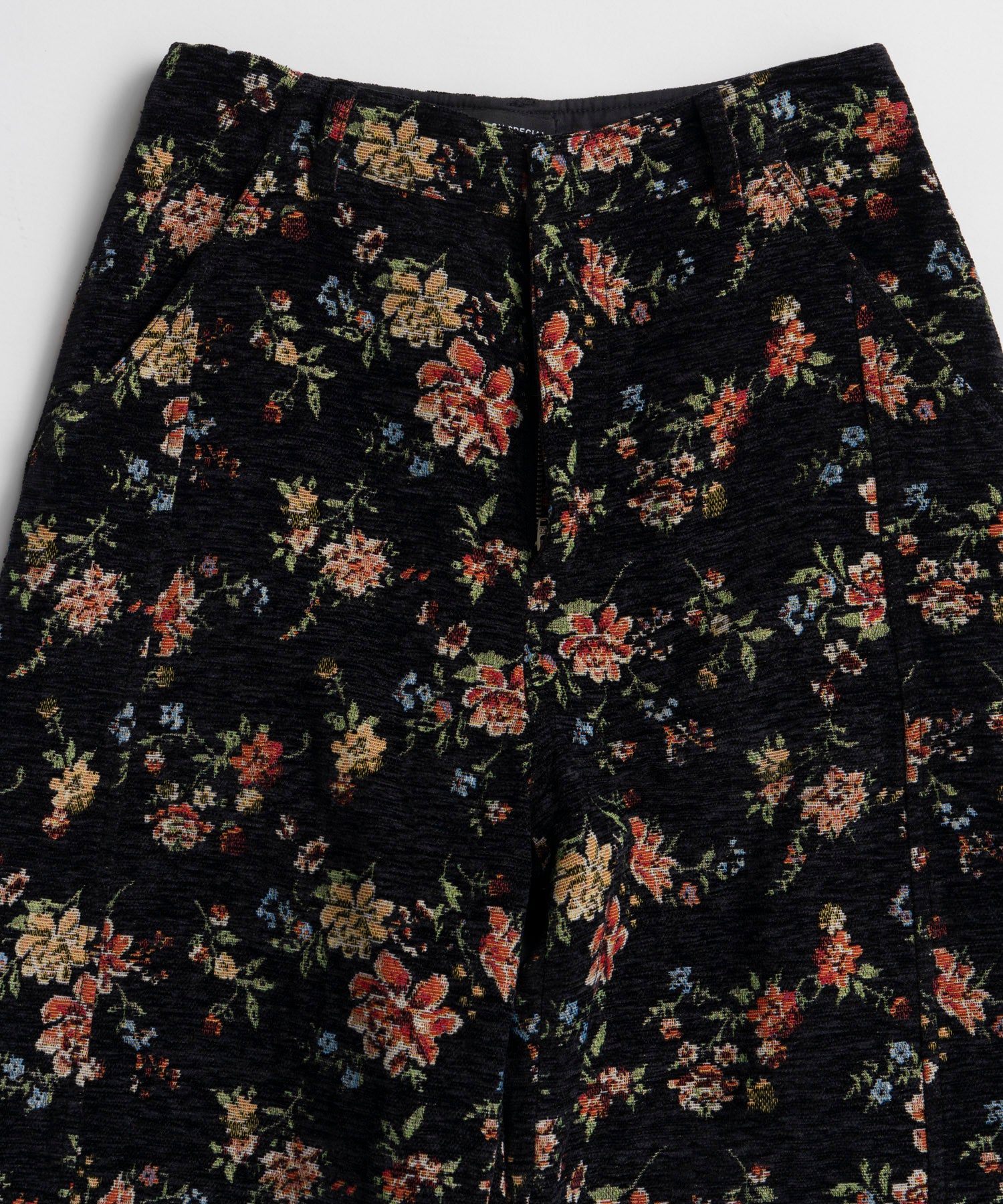 【26WINTER COLLECTION】Multi-Fabric Cocoon Pants