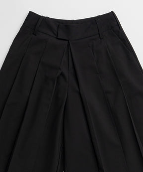 【26AUTUMN PRE-ORDER】Pleated Shorts