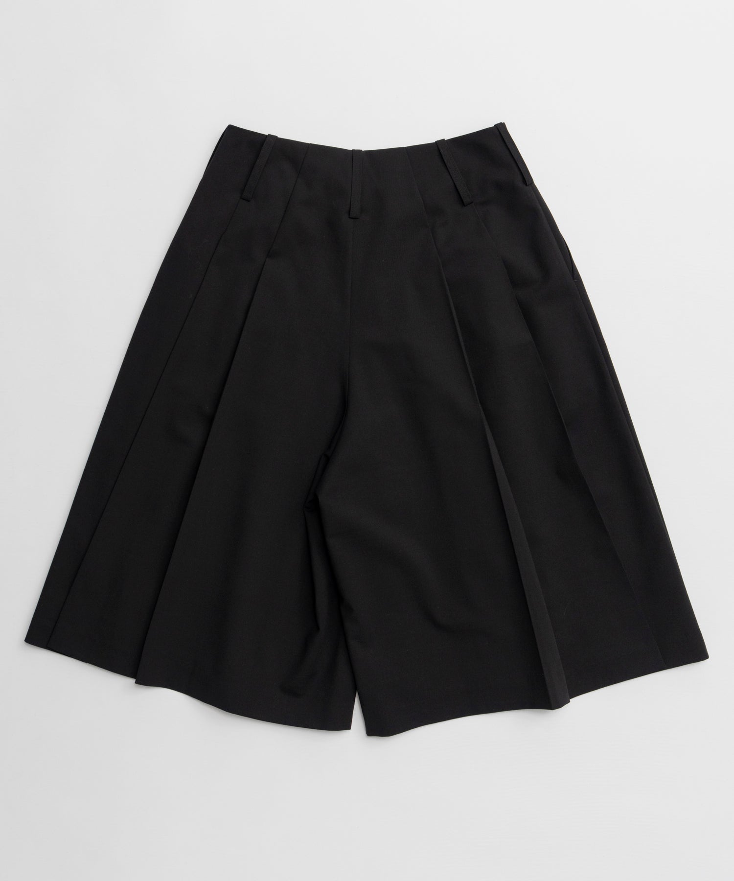 【26AUTUMN PRE-ORDER】Pleated Shorts