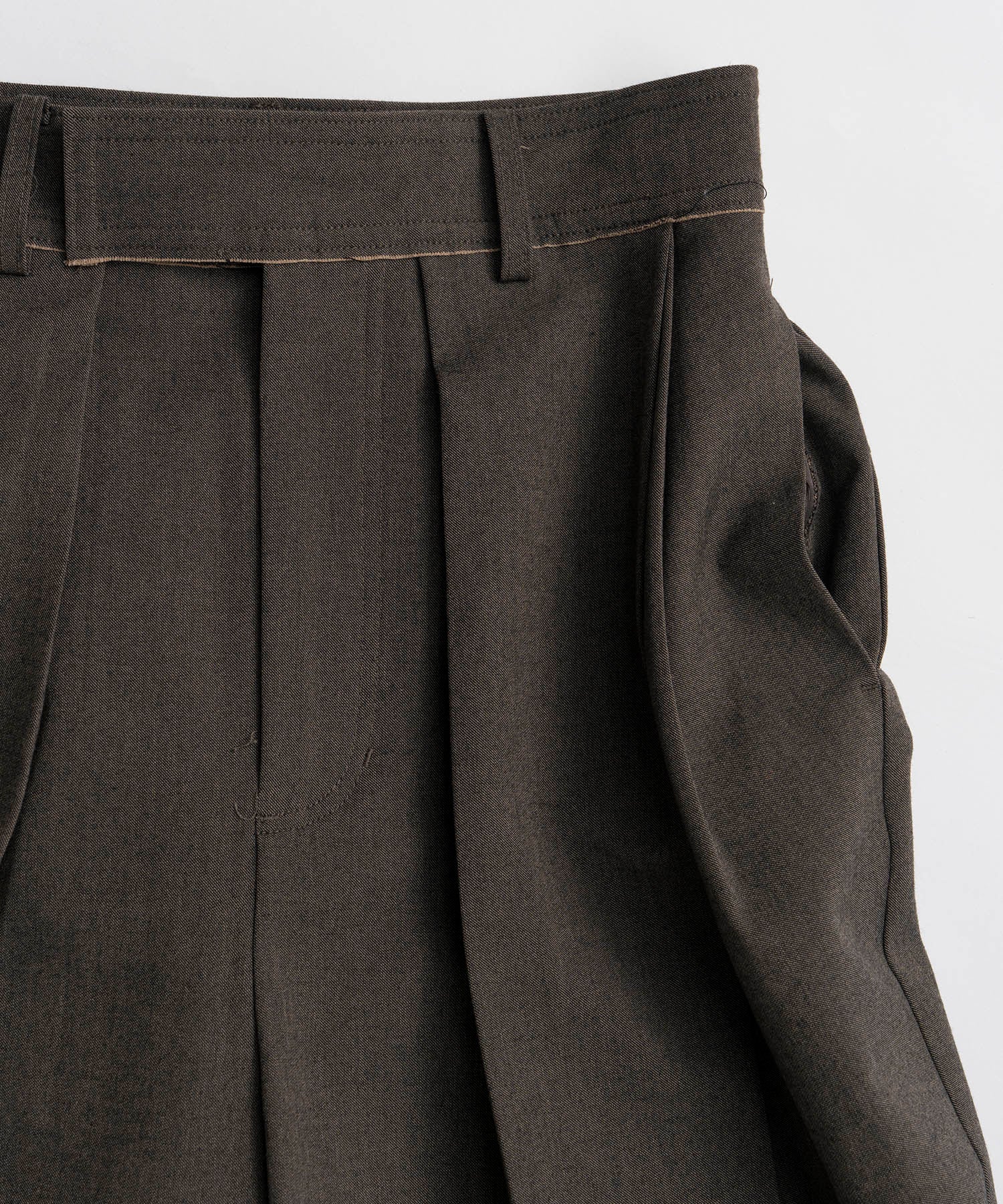 【26WINTER PRE-ORDER】Wide Tuck Pants