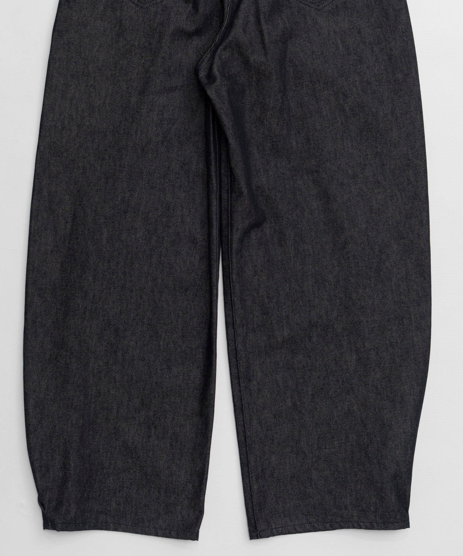 【26AUTUMN PRE-ORDER】Tuck Denim