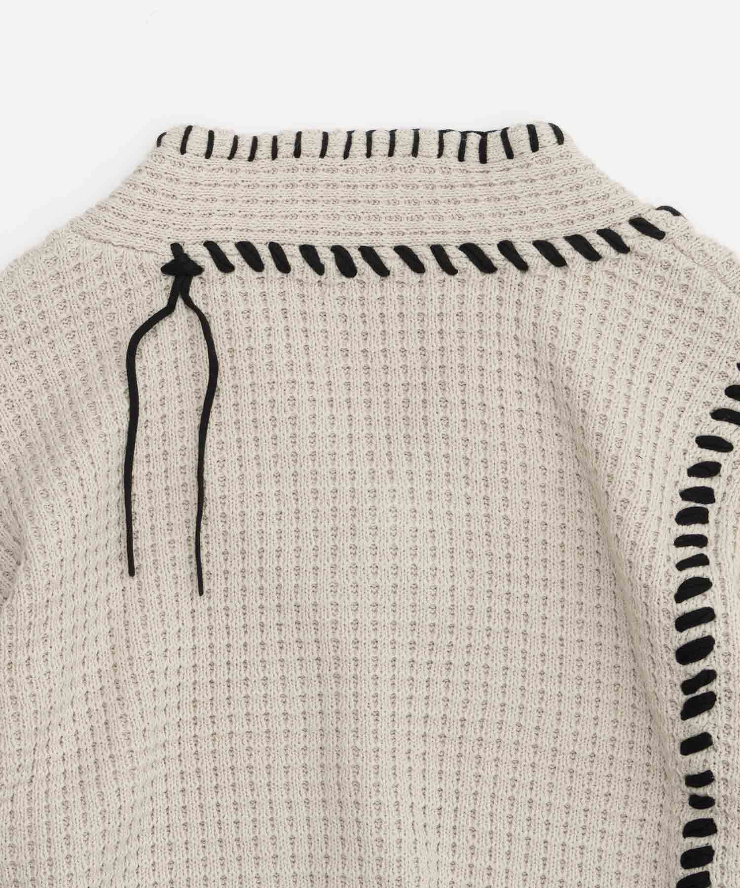 Oni-Waffle Embroidery Prime-Over V-Neck Knit Pullover