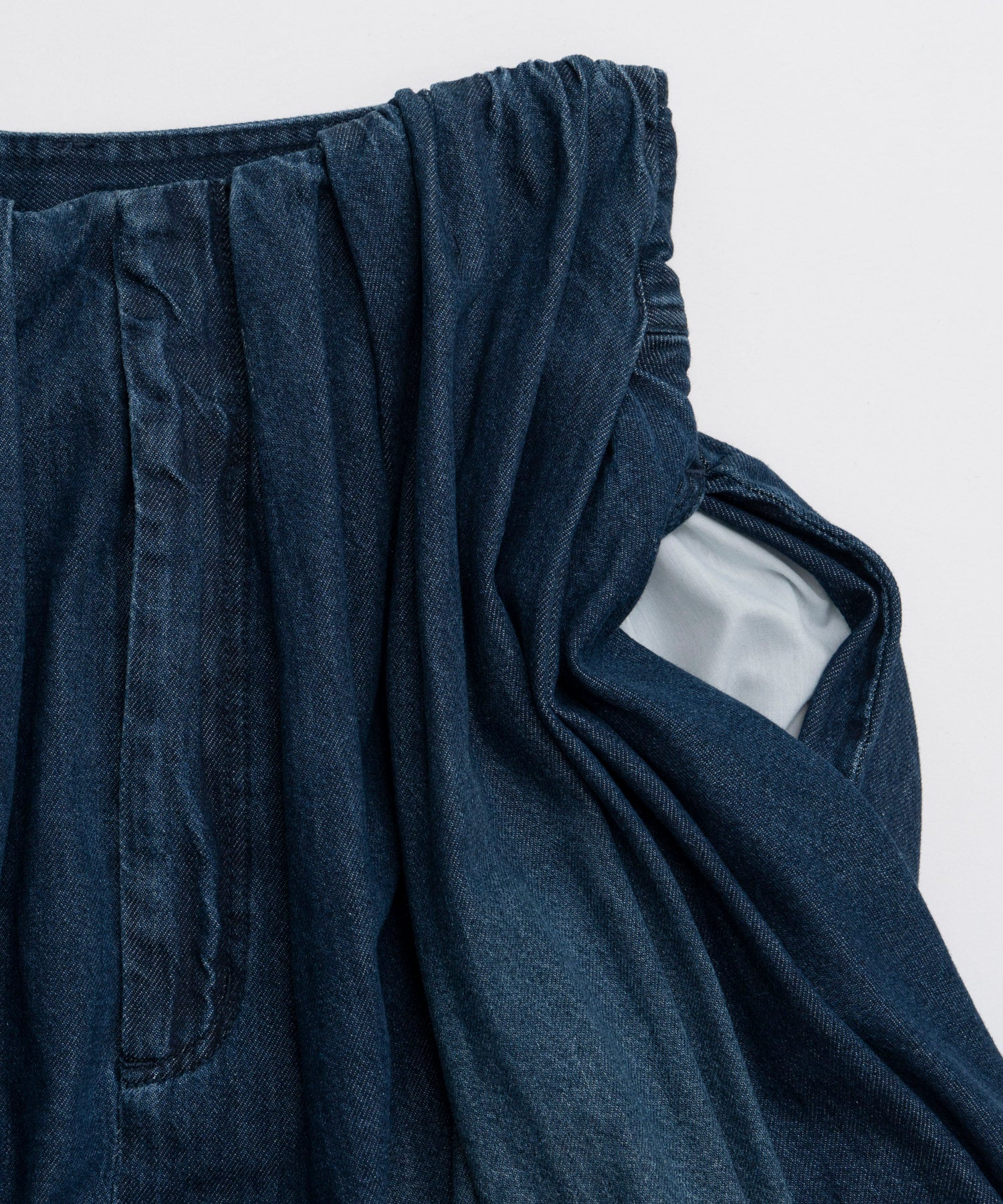 【26AUTUMN PRE-ORDER】Volume Denim Pants