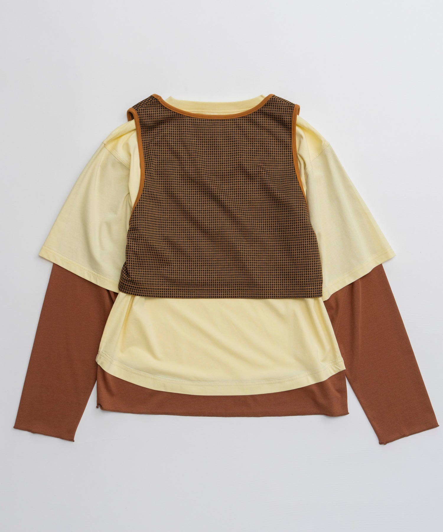 【26AUTUMN PRE-ORDER】Multi-Fabric Layered T-Shirt