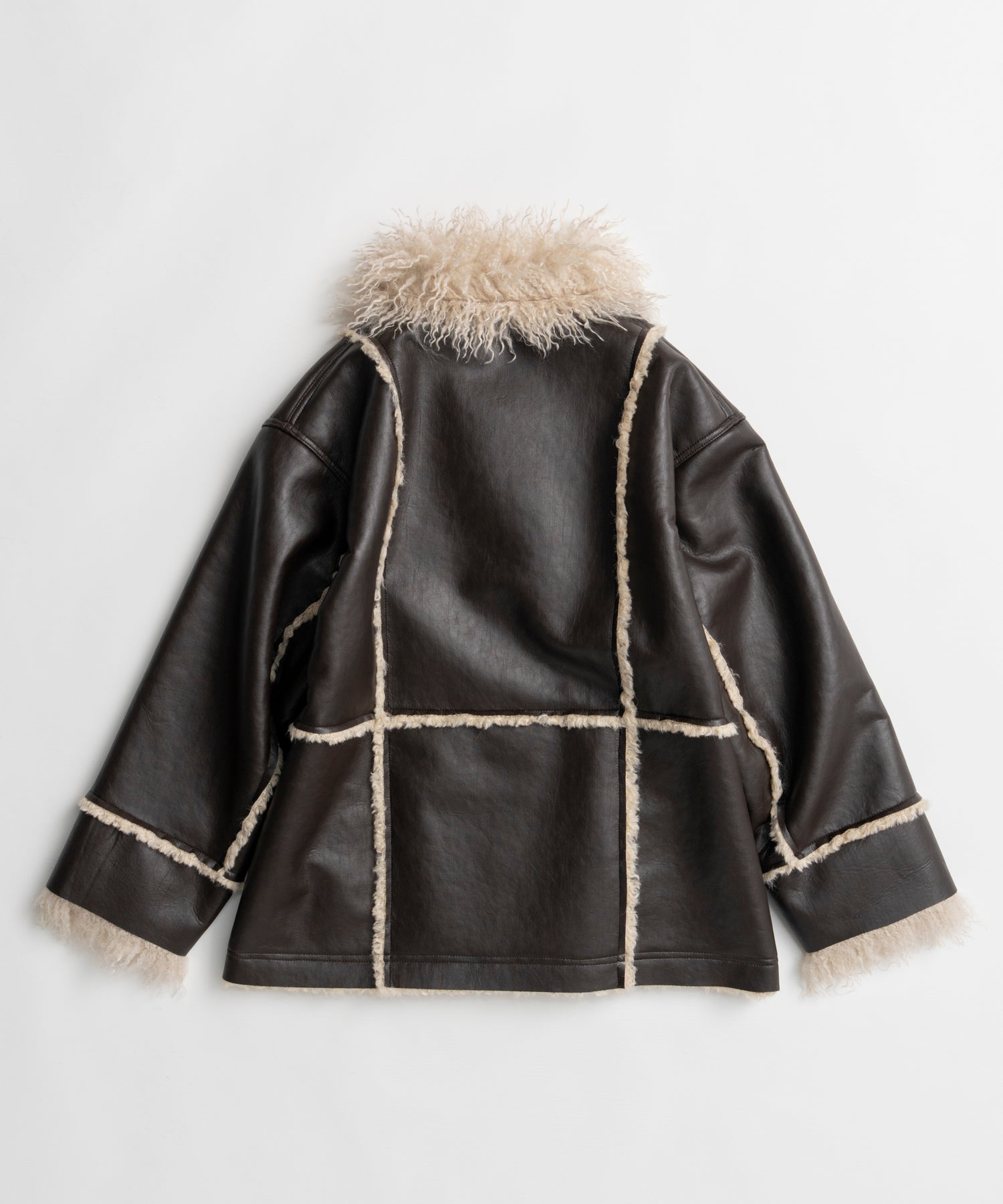 【26WINTER PRE-ORDER】Double-Breasted Vegan Shearling Coat
